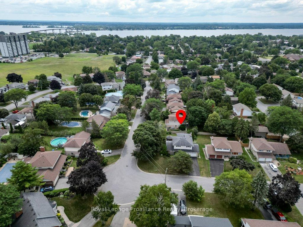 Photo 50 of 29 Hope Crescent, Belleville, Belleville Ward — HOMEH