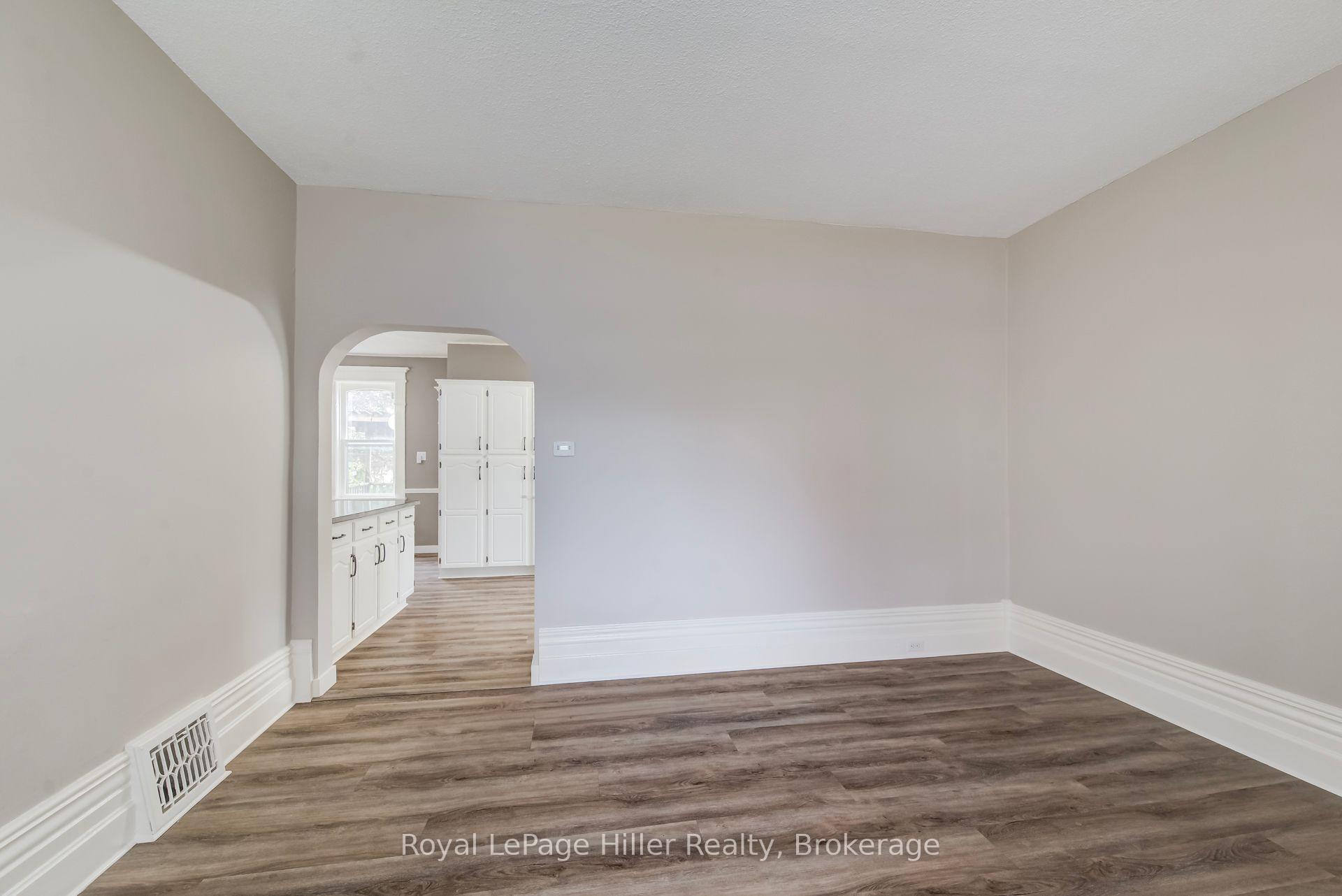 Photo 11 of 14 Pacific Avenue, Perth East, Milverton — HOMEH