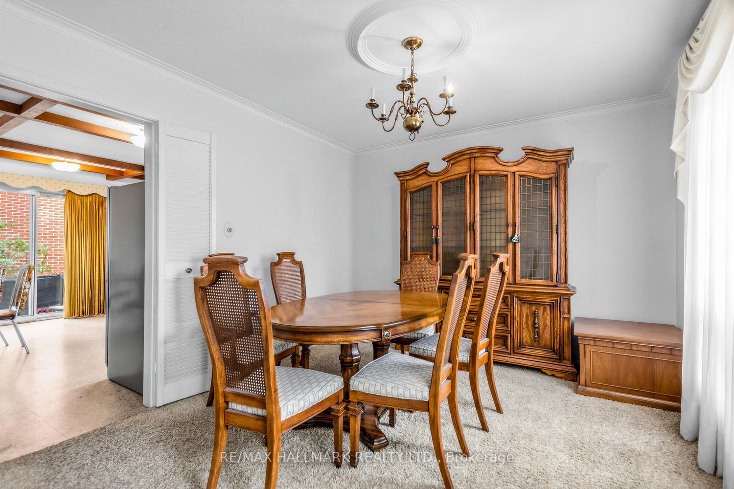 Photo 7 of 691 Conacher Drive, North York, Newtonbrook East — HOMEH