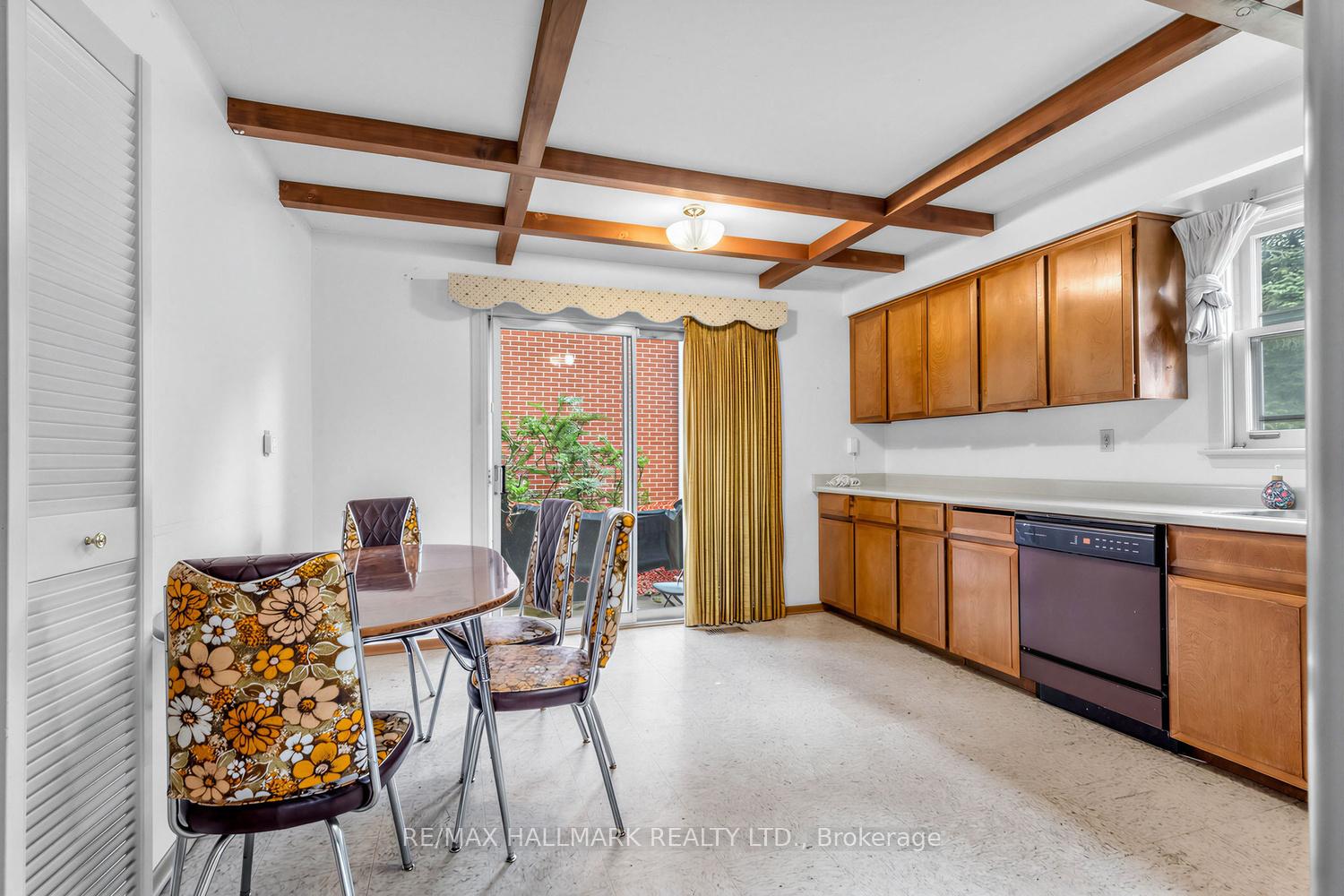 Photo 12 of 691 Conacher Drive, North York, Newtonbrook East — HOMEH