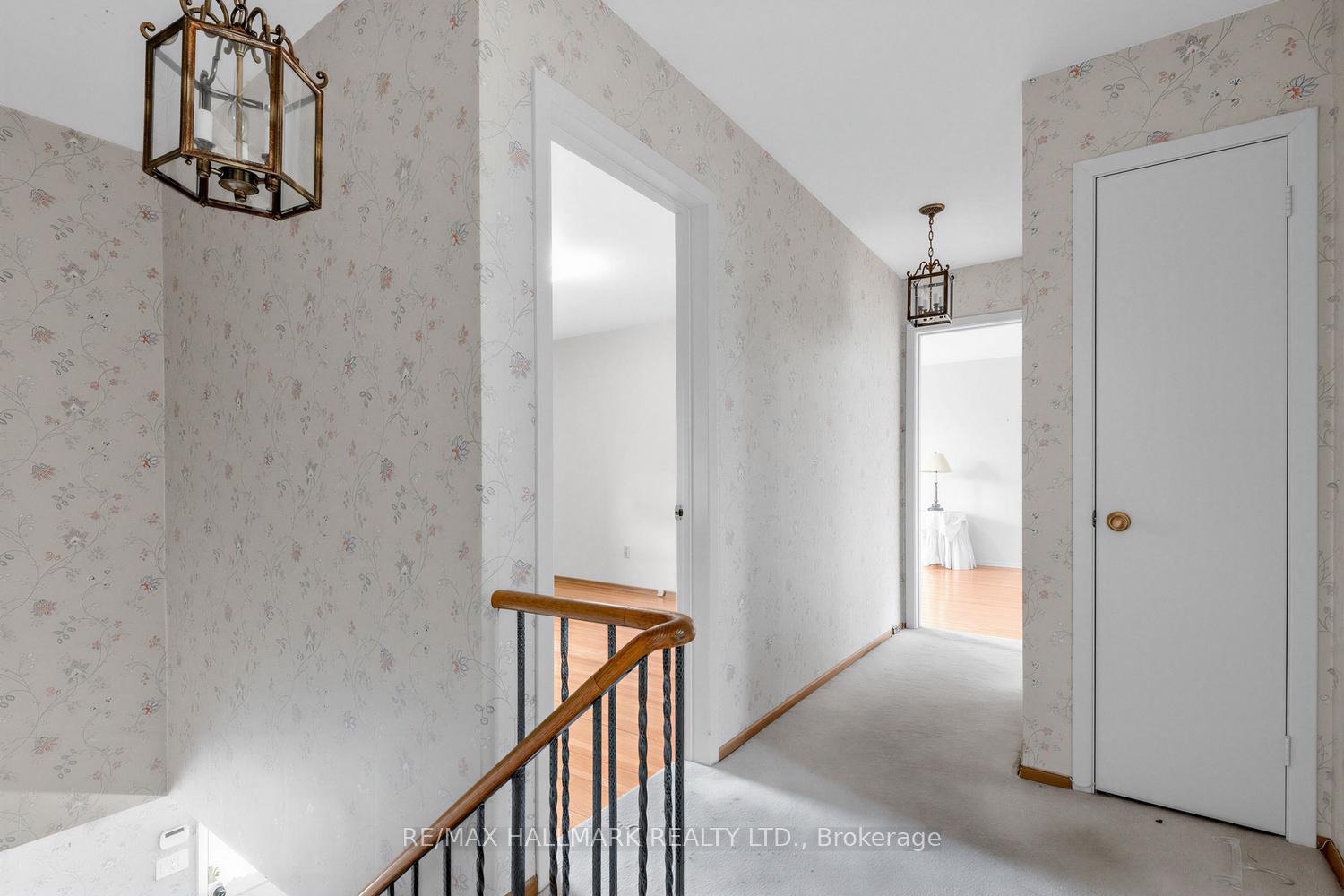 Photo 16 of 691 Conacher Drive, North York, Newtonbrook East — HOMEH