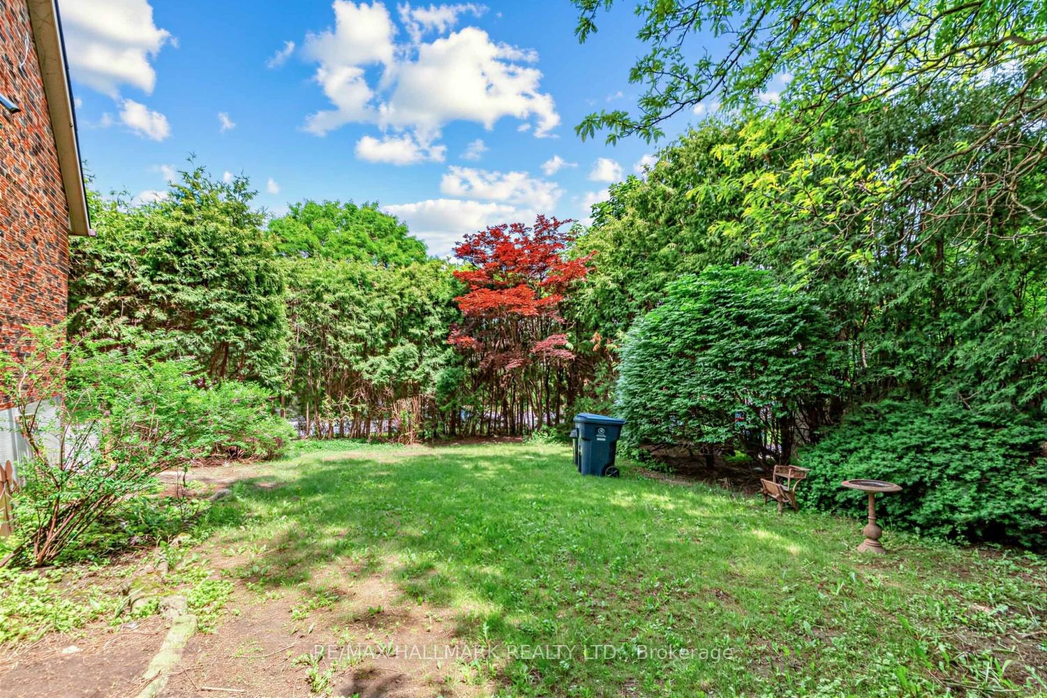 Photo 35 of 691 Conacher Drive, North York, Newtonbrook East — HOMEH
