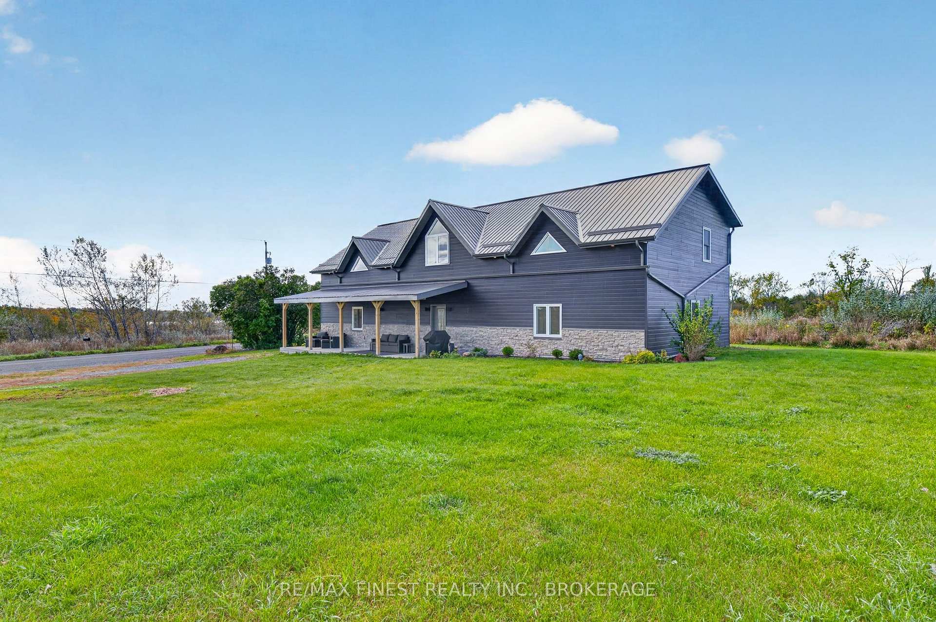 Photo 2 of 4084 Florida Road, Kingston, City North of 401 — HOMEH