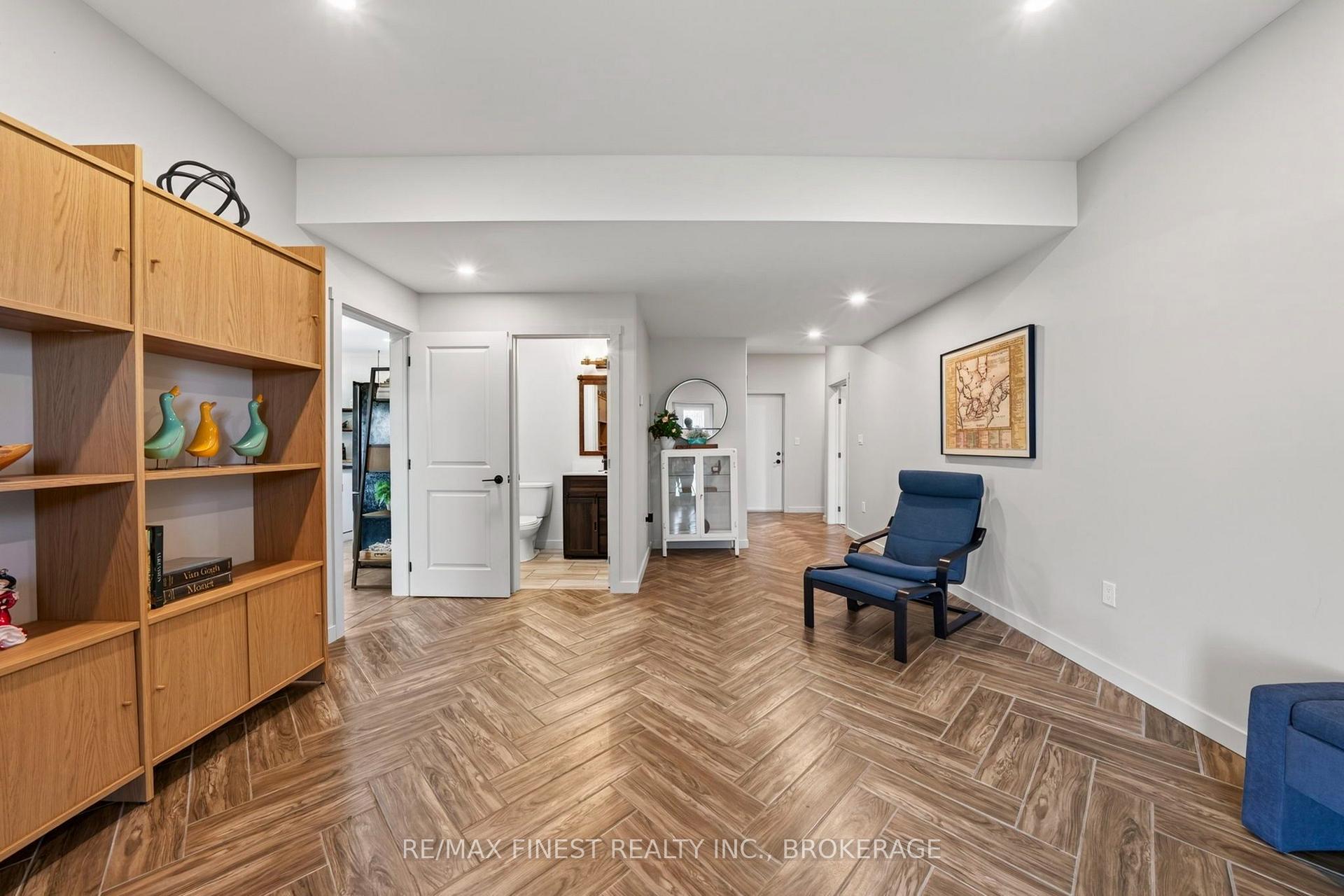 Photo 4 of 4084 Florida Road, Kingston, City North of 401 — HOMEH