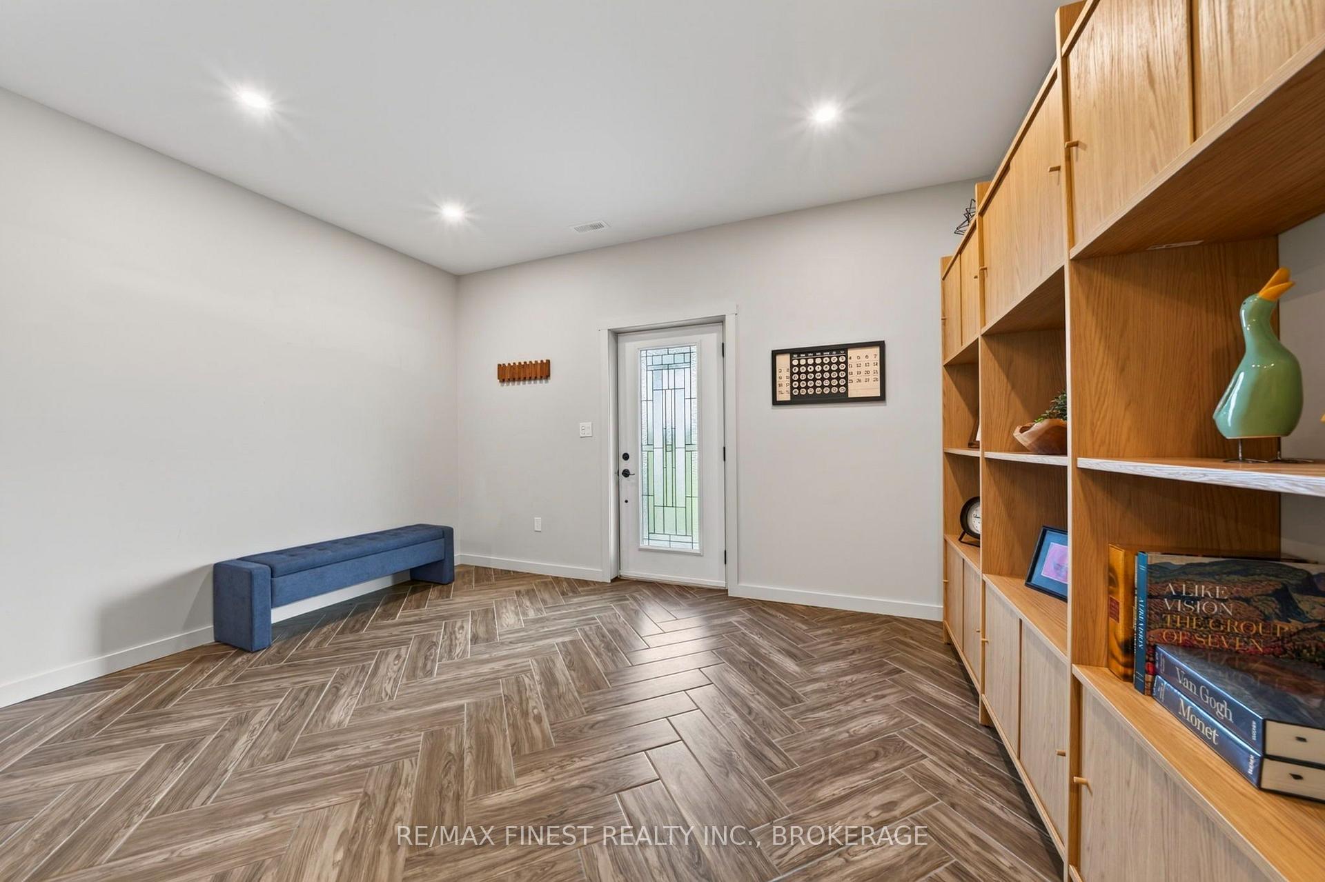 Photo 5 of 4084 Florida Road, Kingston, City North of 401 — HOMEH