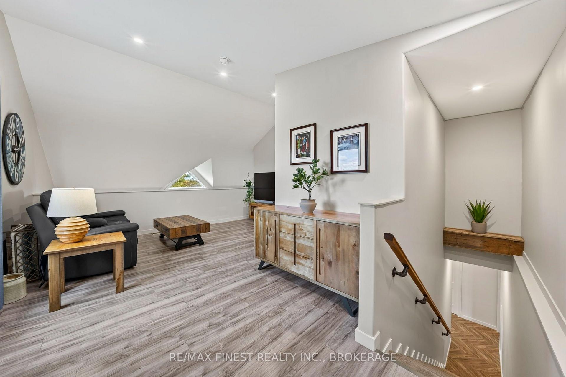 Photo 22 of 4084 Florida Road, Kingston, City North of 401 — HOMEH