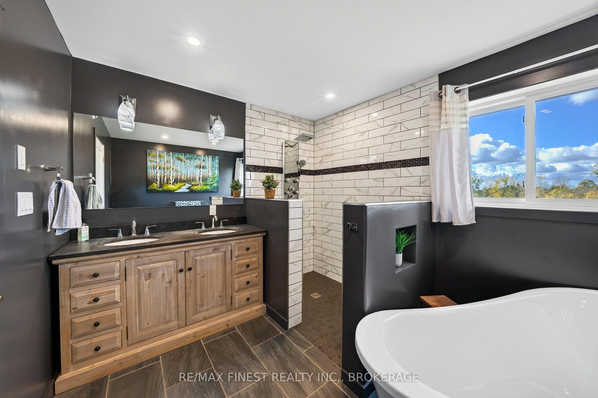 Photo 27 of 4084 Florida Road, Kingston, City North of 401 — HOMEH