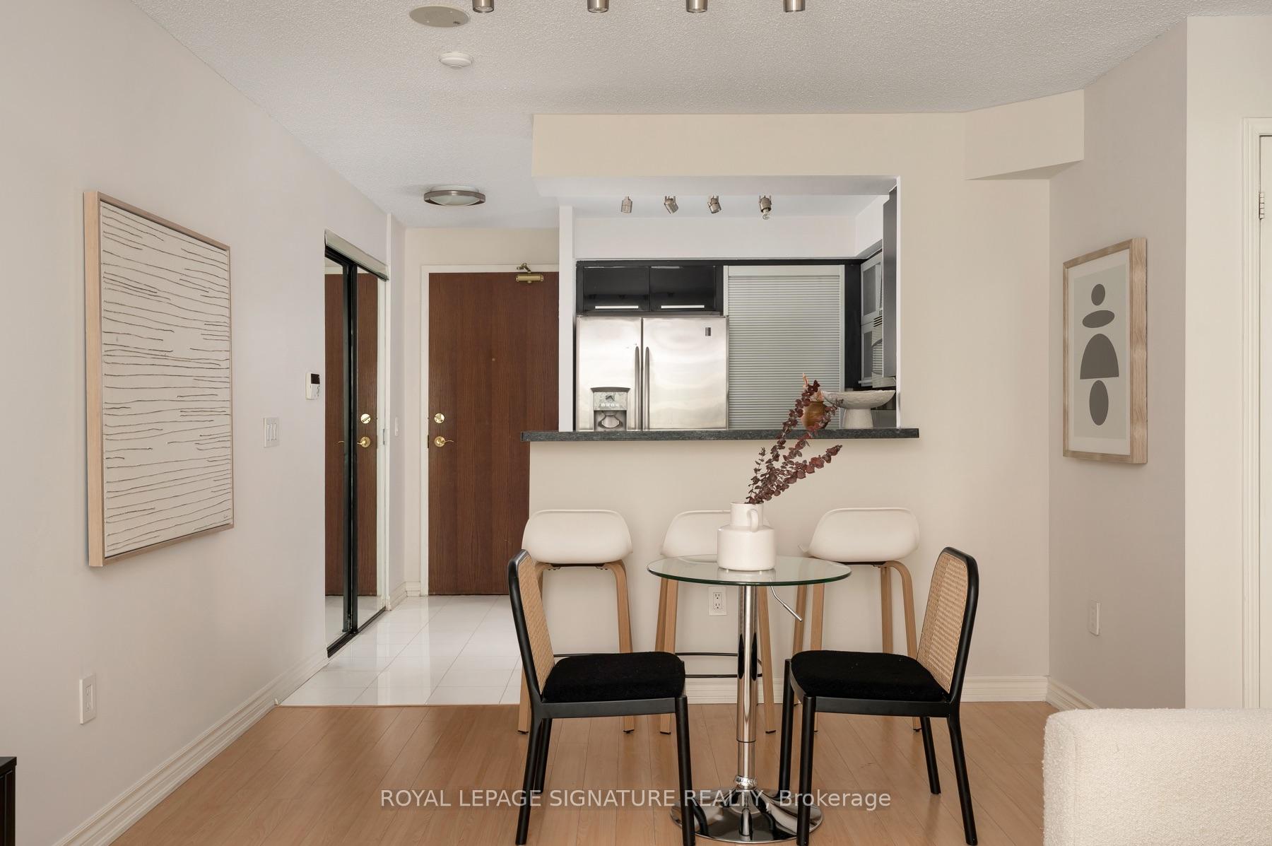 Photo 6 of Unit 601, 17 Michael Power Place, Etobicoke, Islington-City Centre West — HOMEH