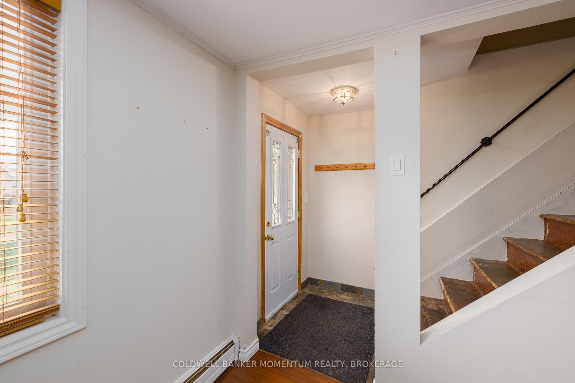 Photo 4 of 109 Santone Avenue, Welland, Broadway — HOMEH
