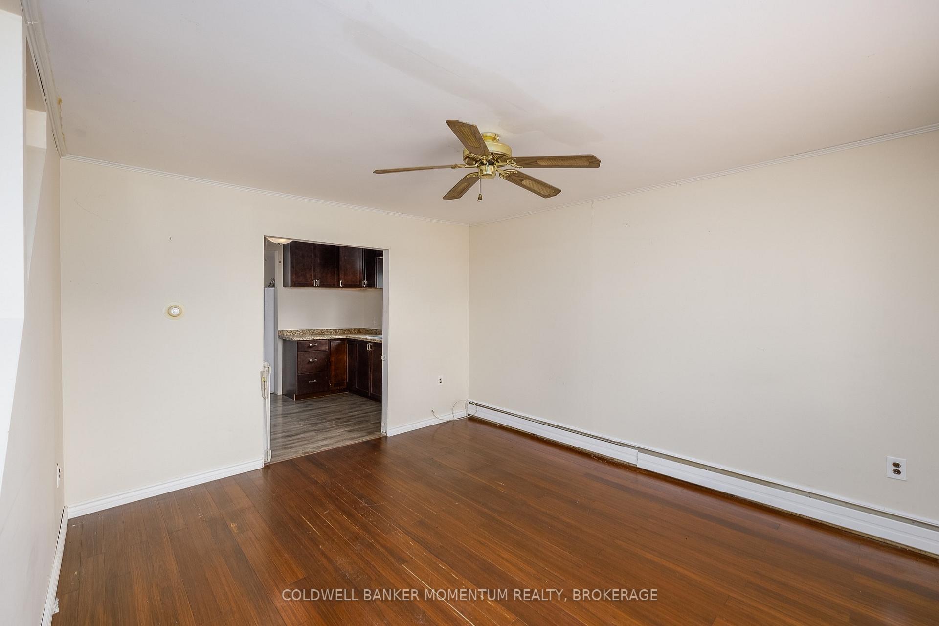 Photo 5 of 109 Santone Avenue, Welland, Broadway — HOMEH