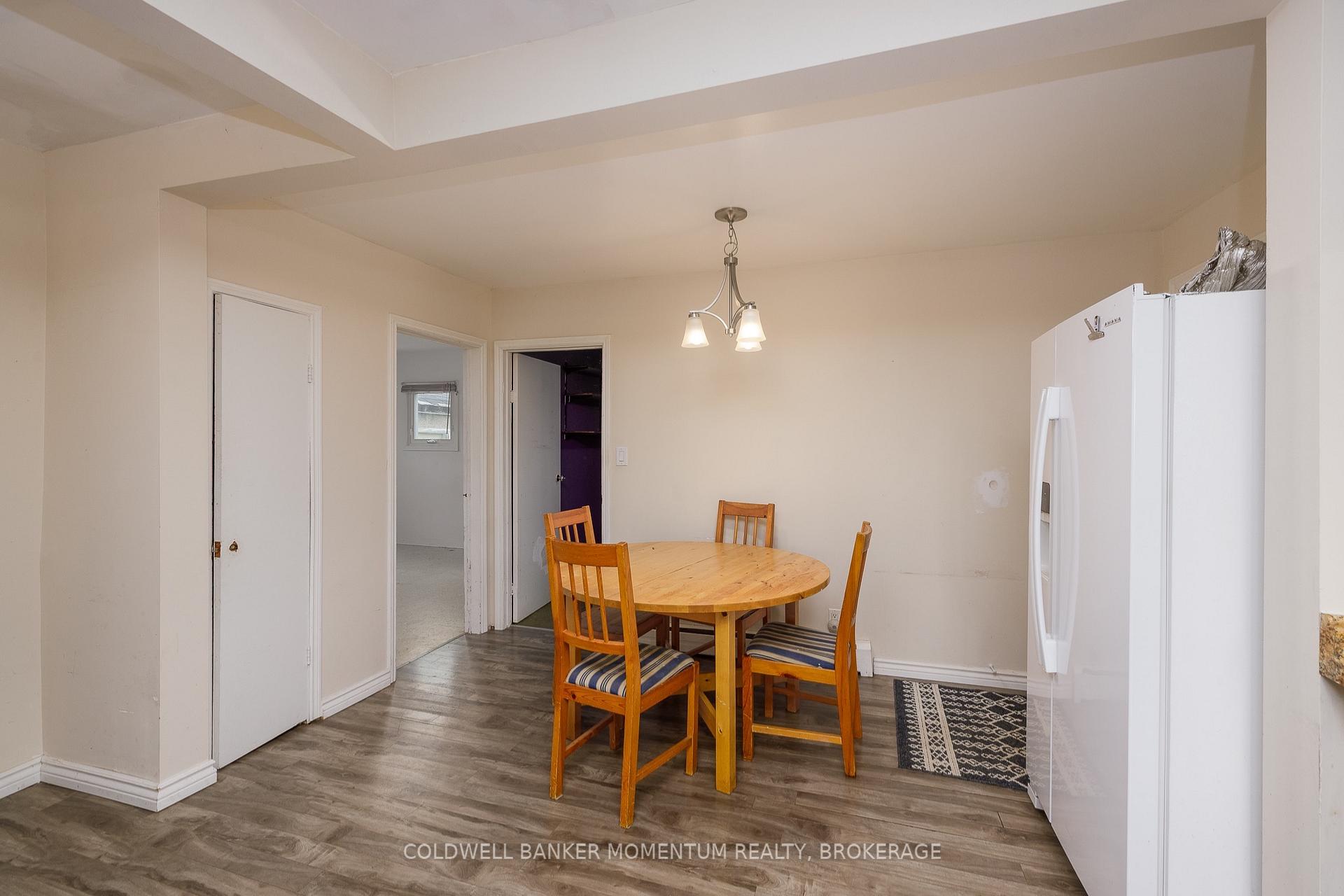 Photo 9 of 109 Santone Avenue, Welland, Broadway — HOMEH
