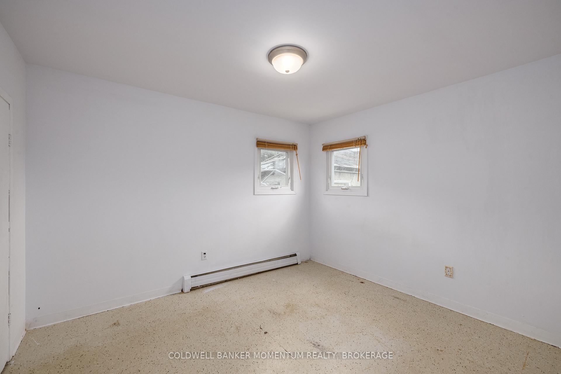 Photo 12 of 109 Santone Avenue, Welland, Broadway — HOMEH