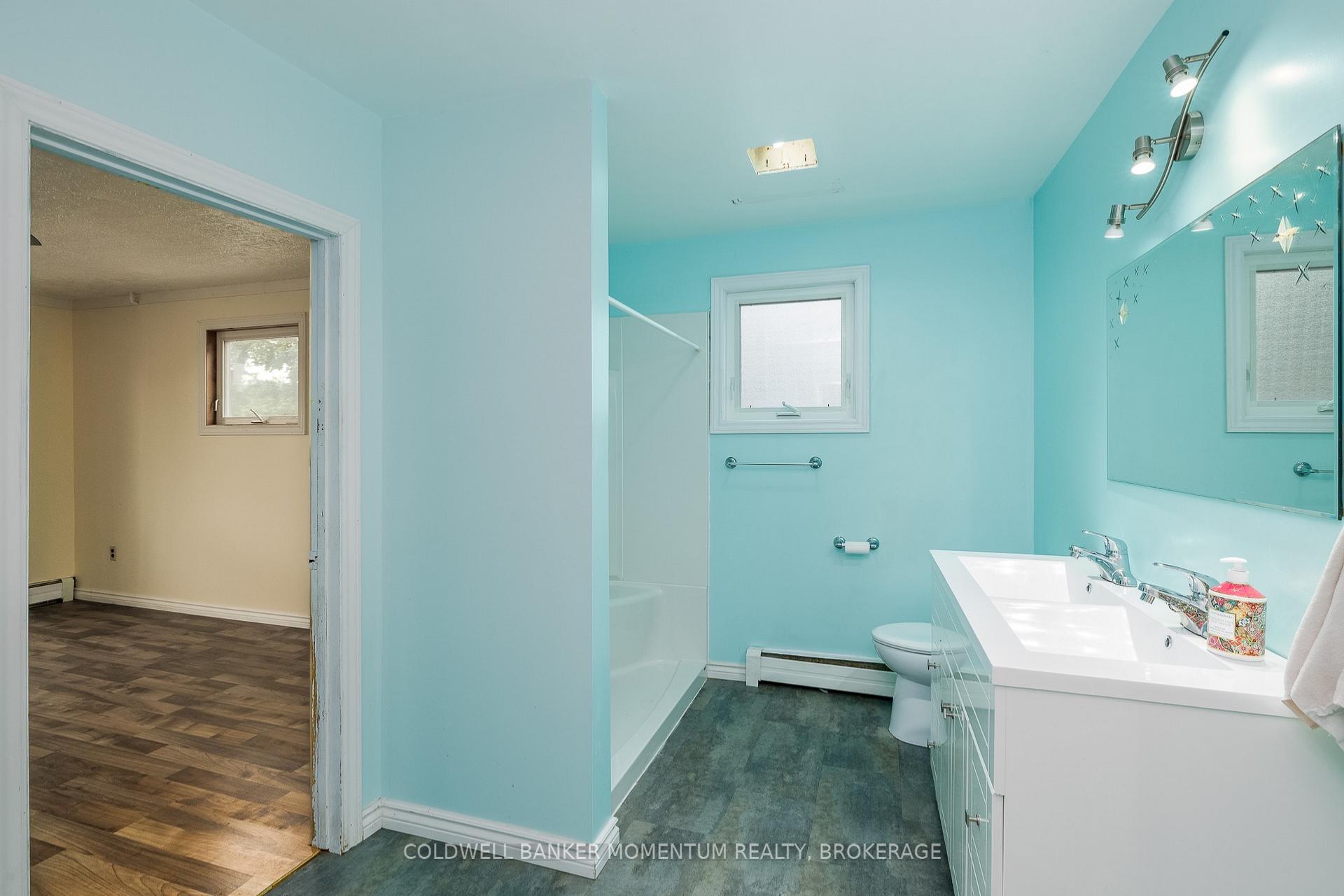 Photo 13 of 109 Santone Avenue, Welland, Broadway — HOMEH