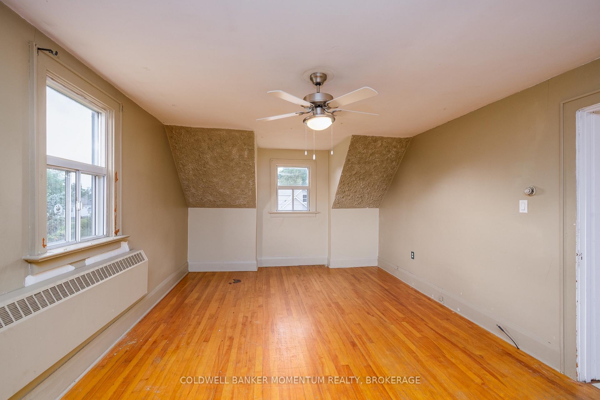 Photo 18 of 109 Santone Avenue, Welland, Broadway — HOMEH