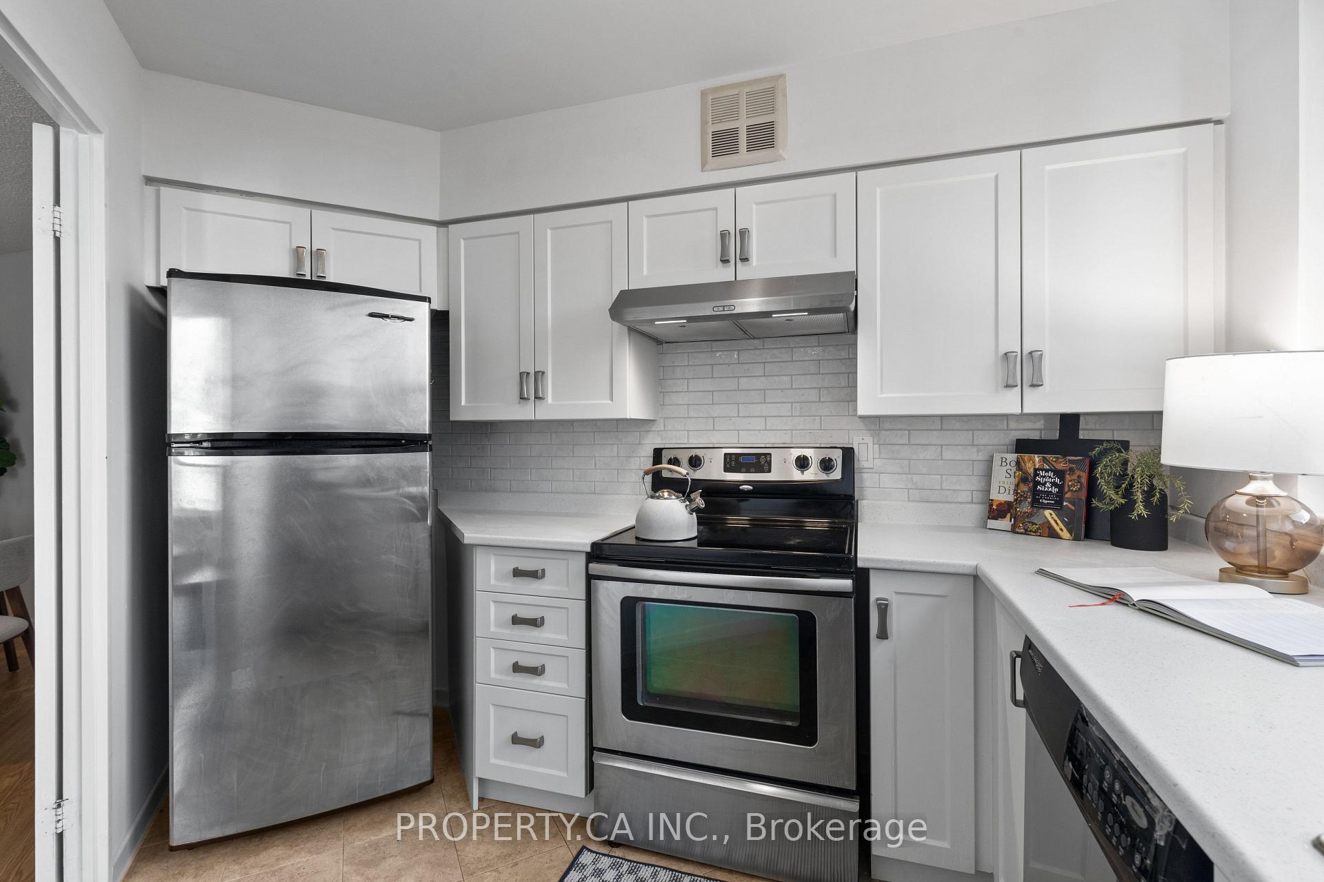 Photo 8 of Unit 601, 25 Maitland Street, Toronto, Church-Yonge Corridor — HOMEH