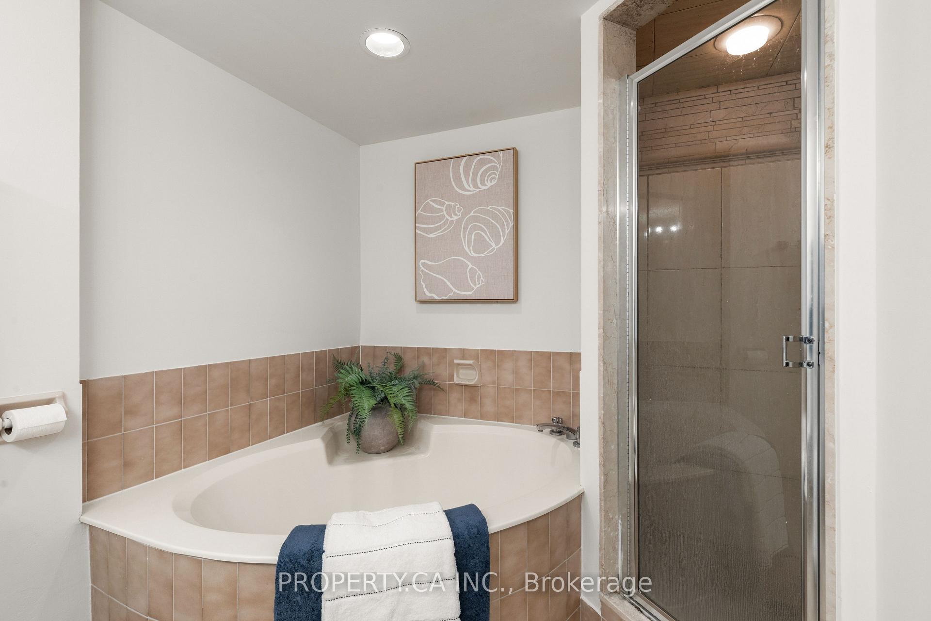 Photo 17 of Unit 601, 25 Maitland Street, Toronto, Church-Yonge Corridor — HOMEH