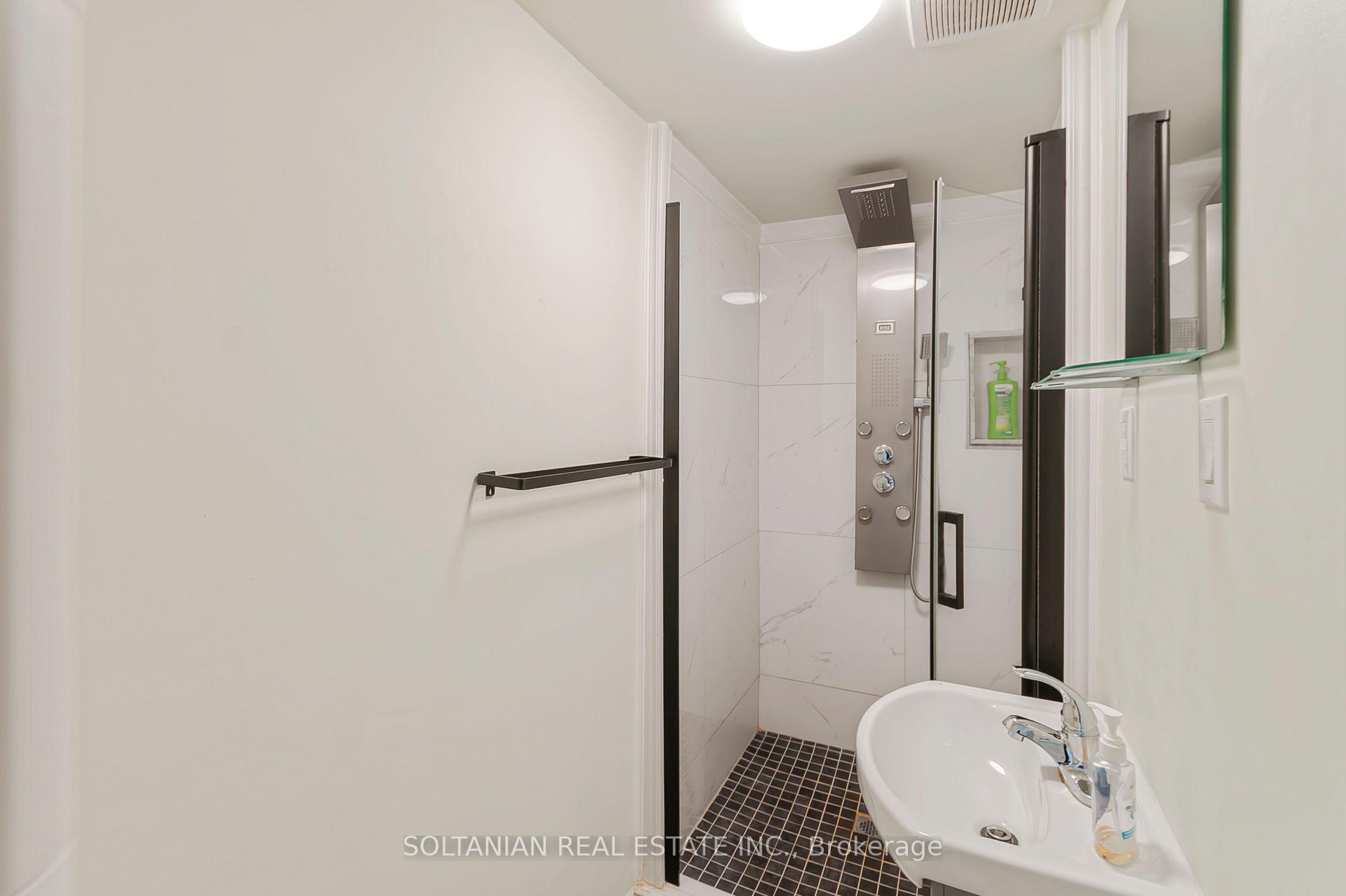Photo 12 of 92 Victoria Avenue, Brock, Beaverton — HOMEH