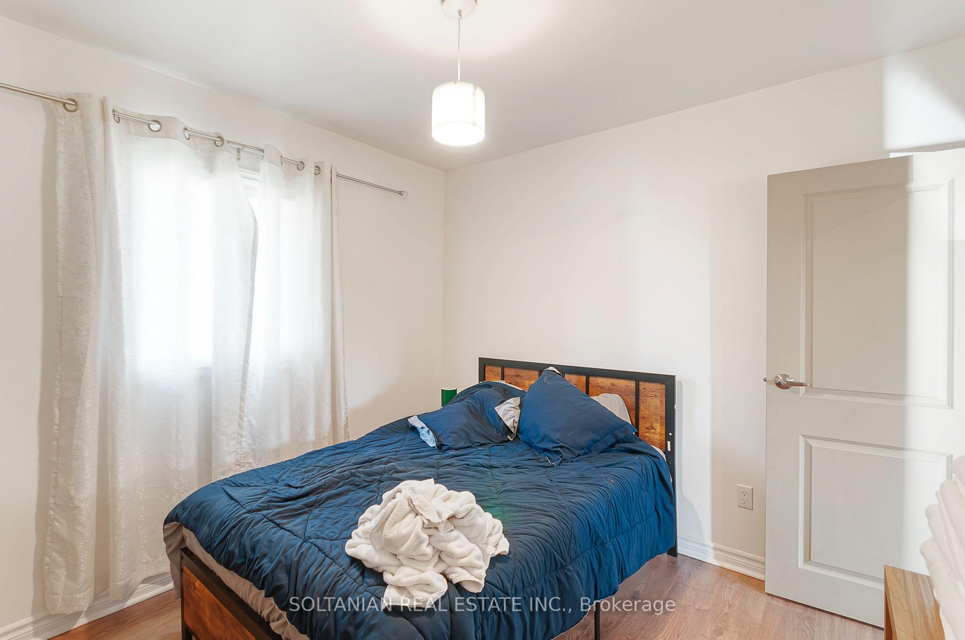 Photo 19 of 92 Victoria Avenue, Brock, Beaverton — HOMEH