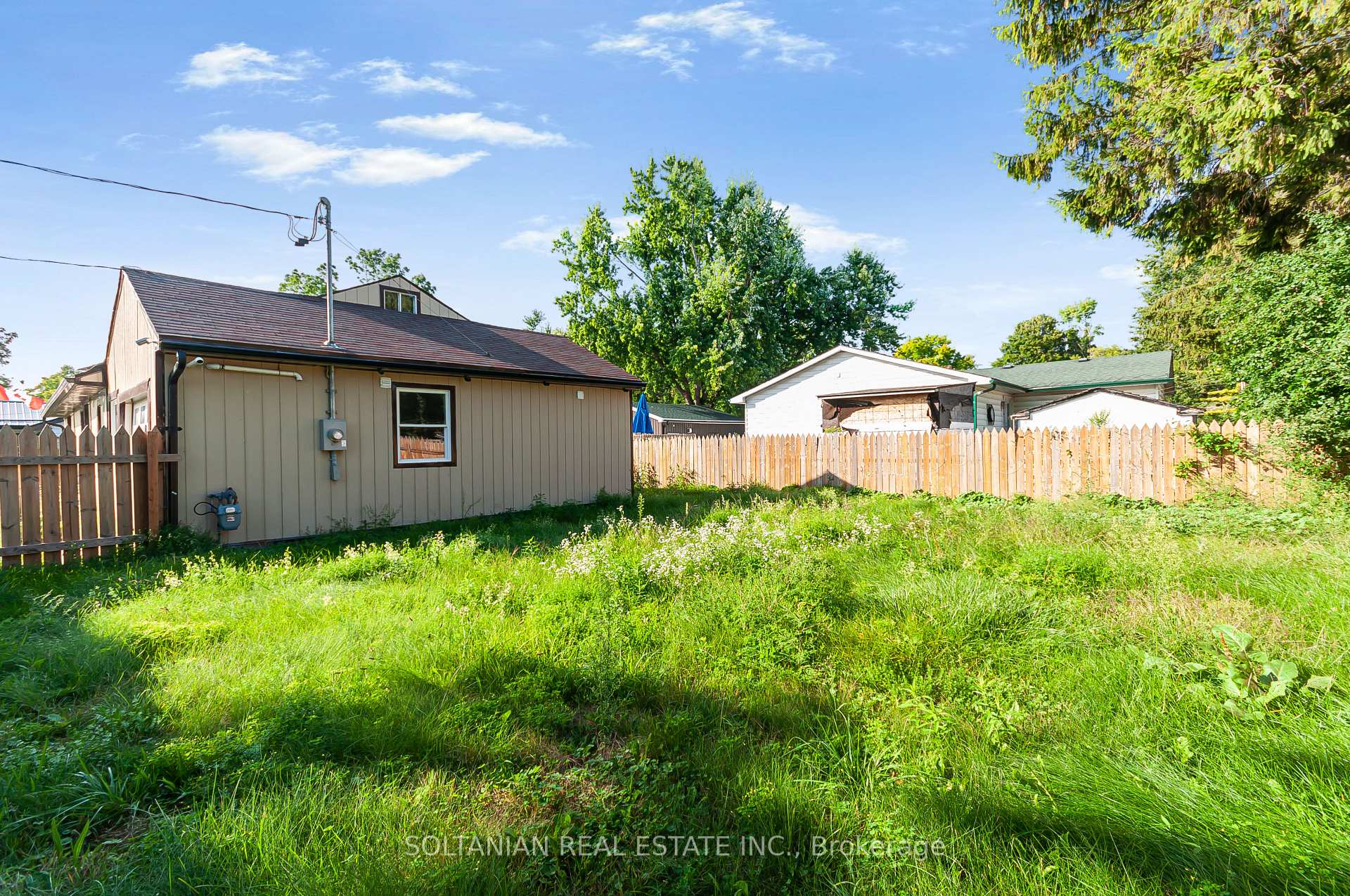 Photo 23 of 92 Victoria Avenue, Brock, Beaverton — HOMEH