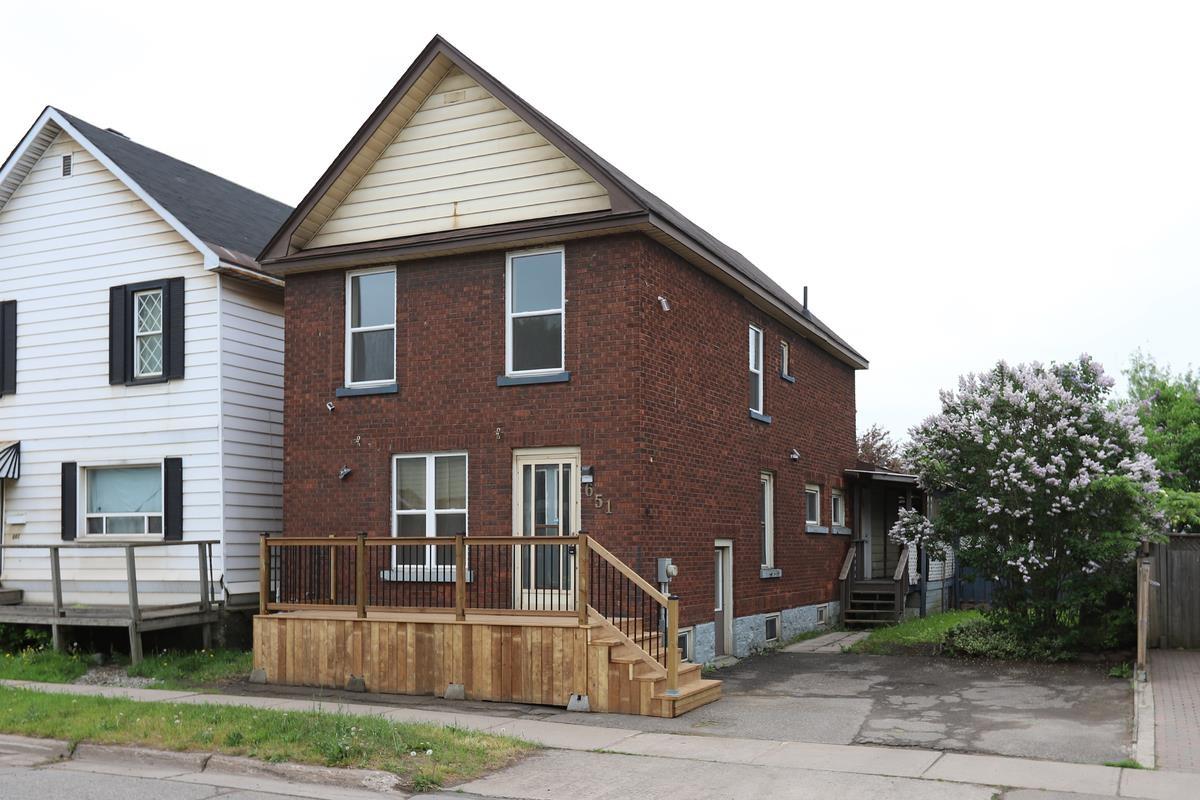 Front of 651 Queen Street W