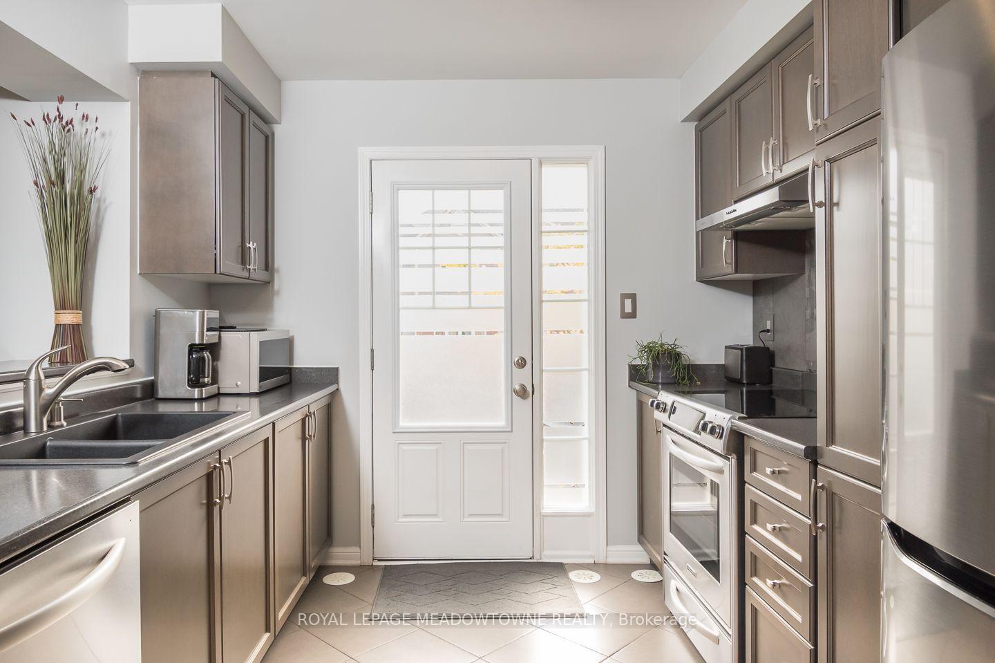 Photo 5 of 219 Septimus Heights, Milton, Harrison — HOMEH