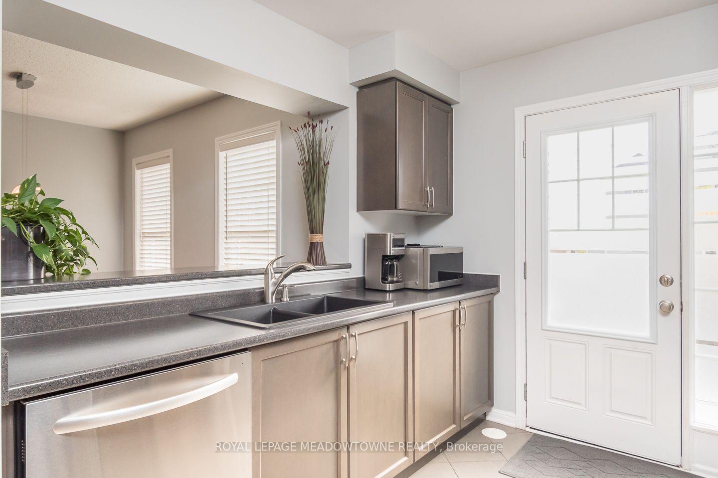 Photo 6 of 219 Septimus Heights, Milton, Harrison — HOMEH
