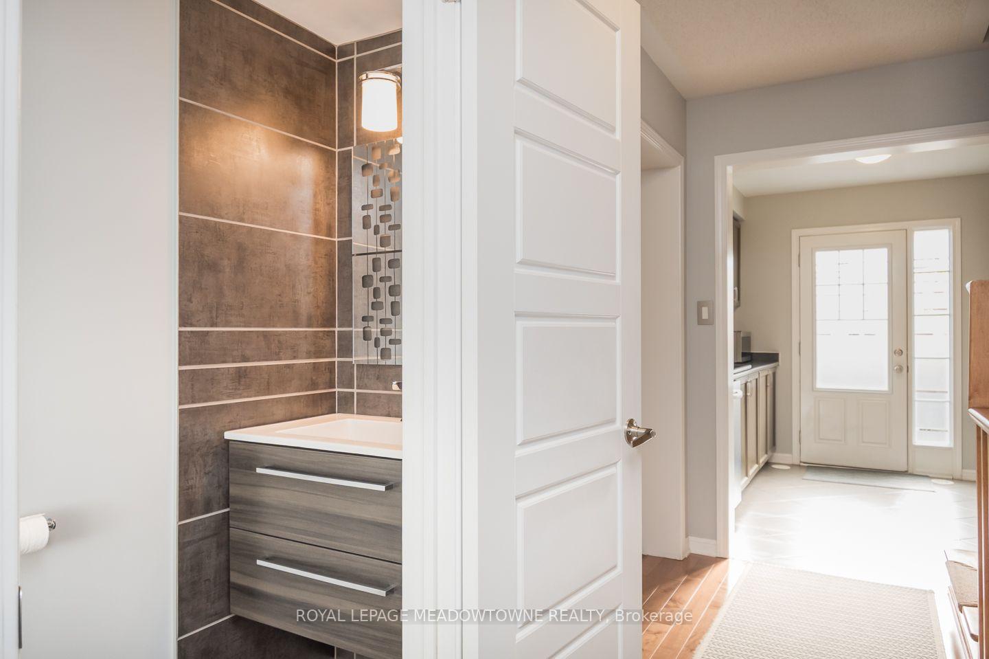 Photo 15 of 219 Septimus Heights, Milton, Harrison — HOMEH