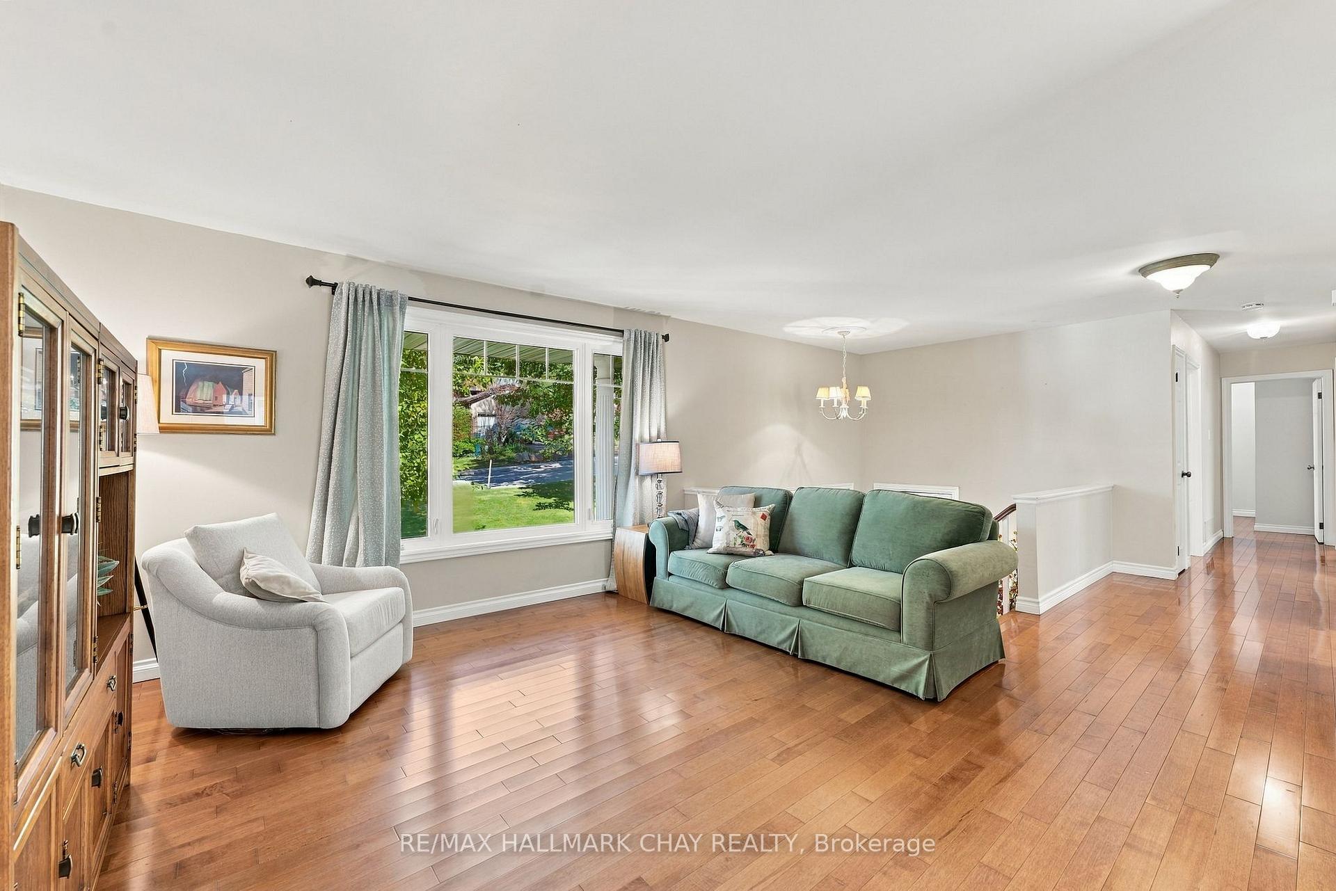 Photo 12 of 57 Belmont Crescent, Springwater, Midhurst — HOMEH