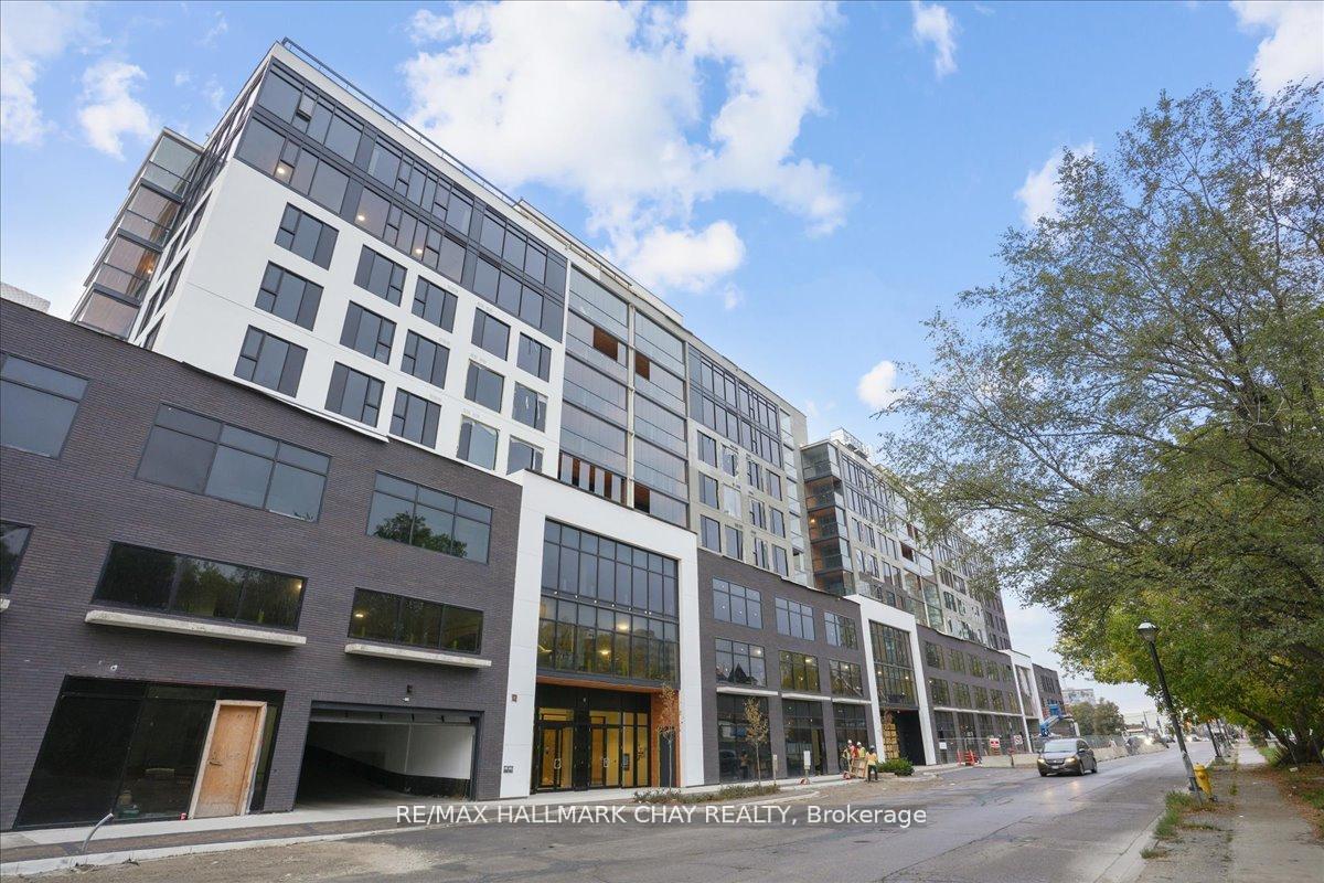 Photo of Unit 803, 185 Dunlop Street E