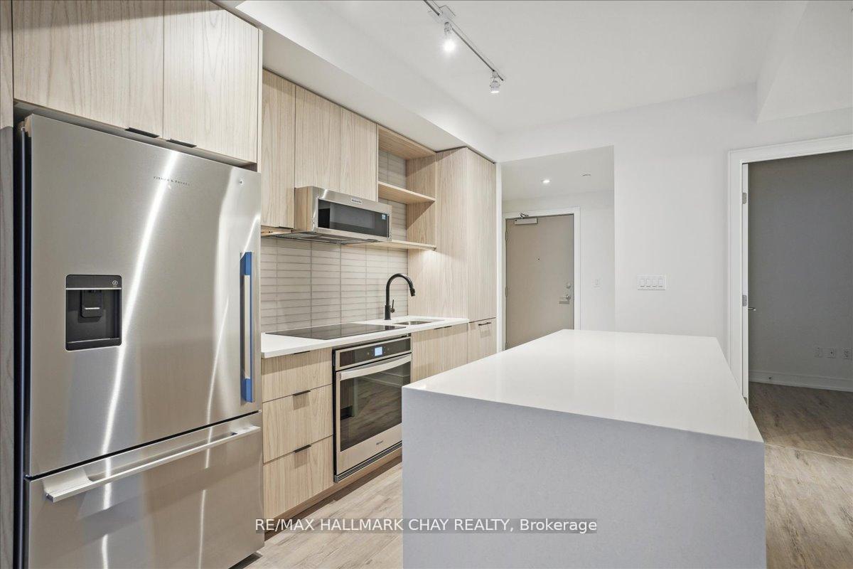 Photo 5 of Unit 803, 185 Dunlop Street E, Barrie, Lakeshore — HOMEH