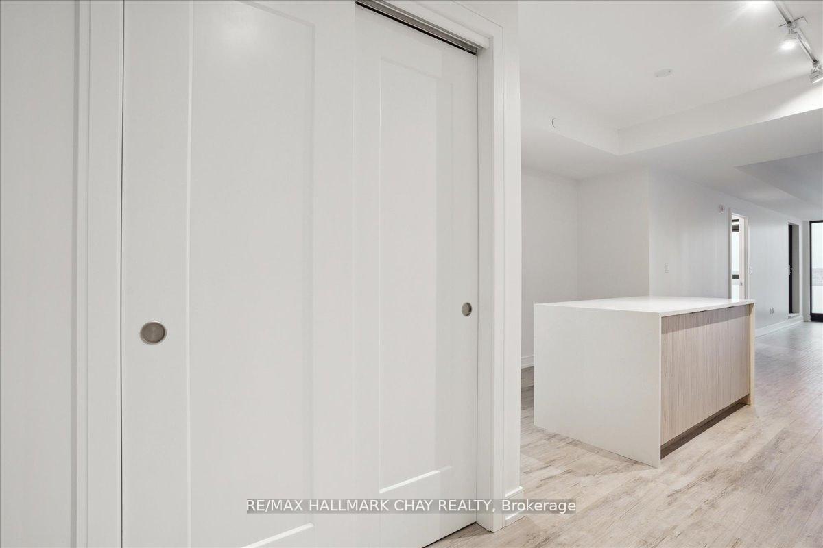 Photo 7 of Unit 803, 185 Dunlop Street E, Barrie, Lakeshore — HOMEH