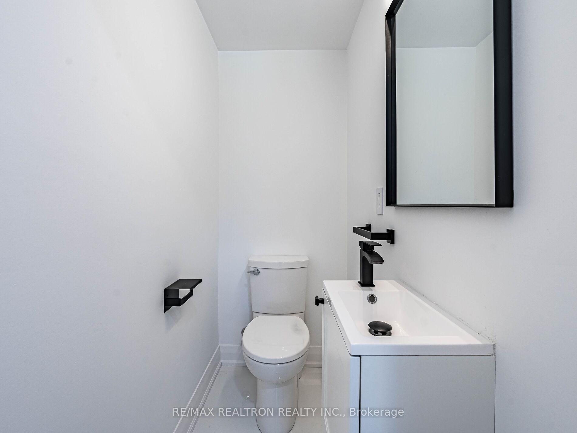 Photo 21 of 6 Greyton Crescent, Toronto, Oakwood Village — HOMEH