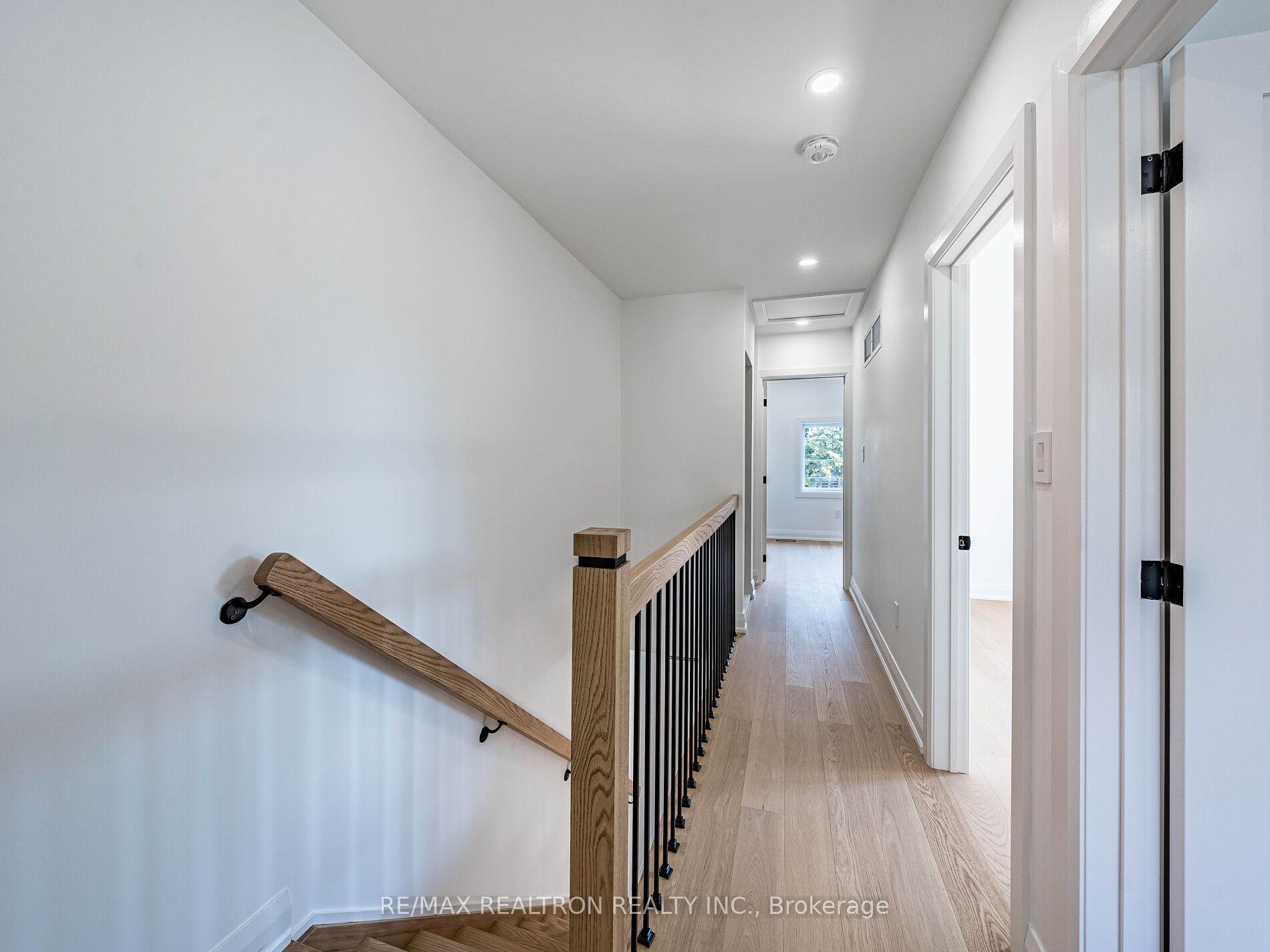 Photo 23 of 6 Greyton Crescent, Toronto, Oakwood Village — HOMEH