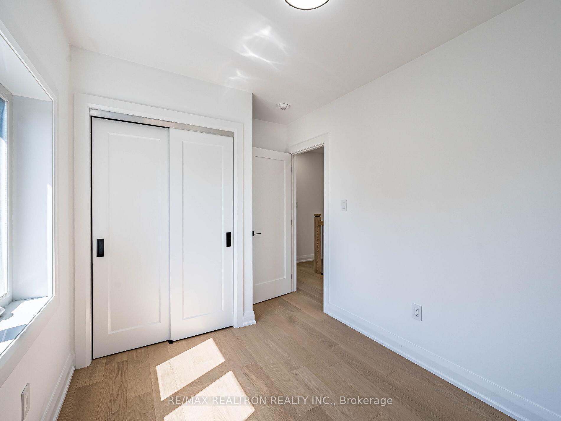 Photo 31 of 6 Greyton Crescent, Toronto, Oakwood Village — HOMEH