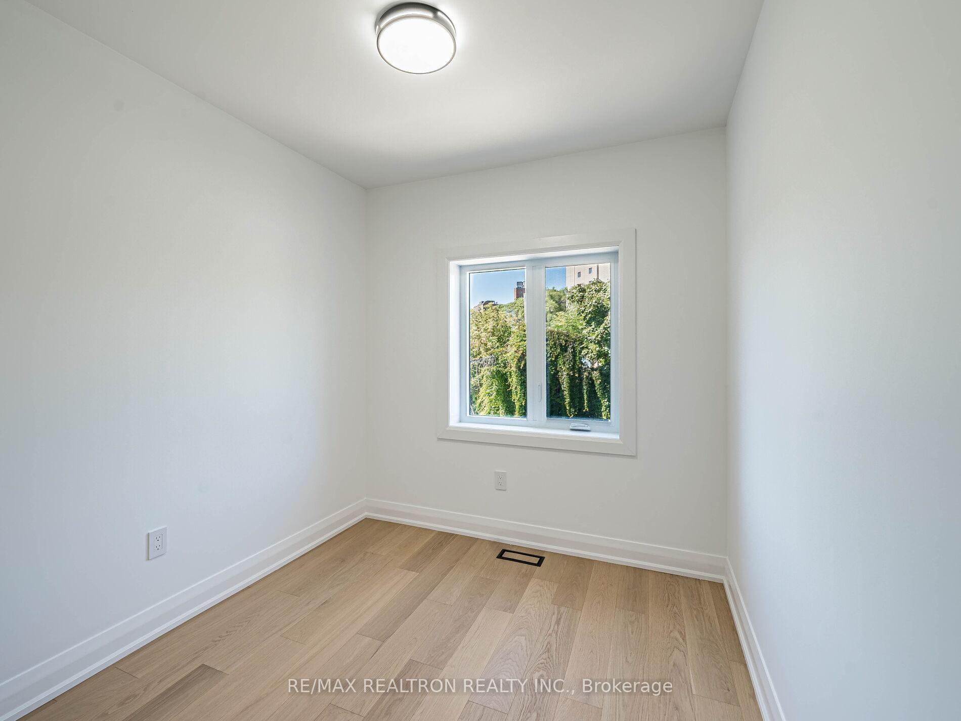 Photo 32 of 6 Greyton Crescent, Toronto, Oakwood Village — HOMEH