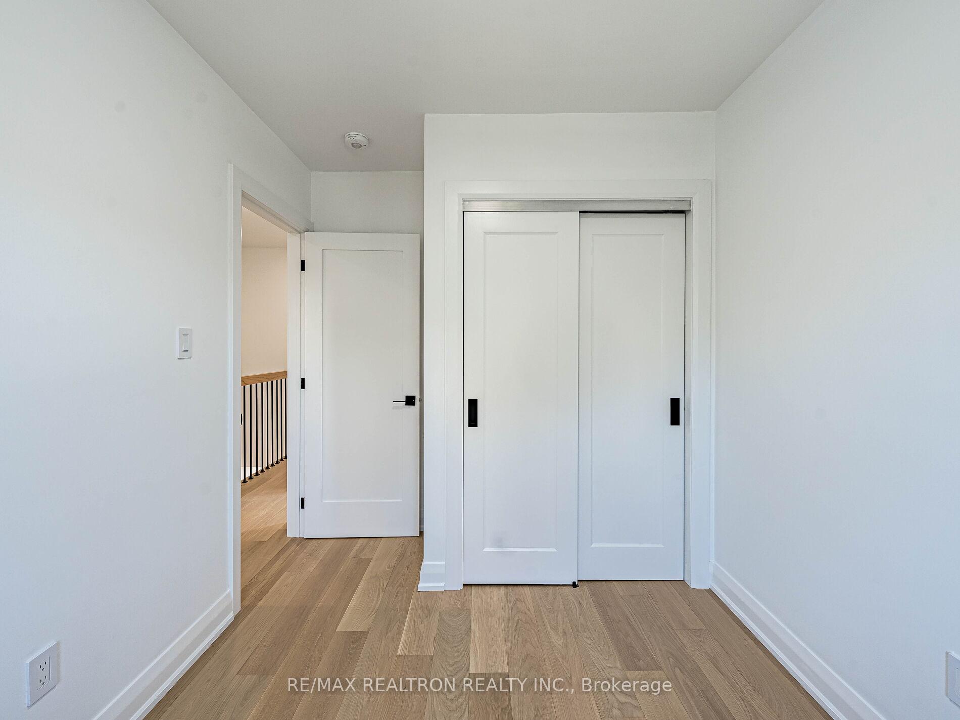 Photo 34 of 6 Greyton Crescent, Toronto, Oakwood Village — HOMEH