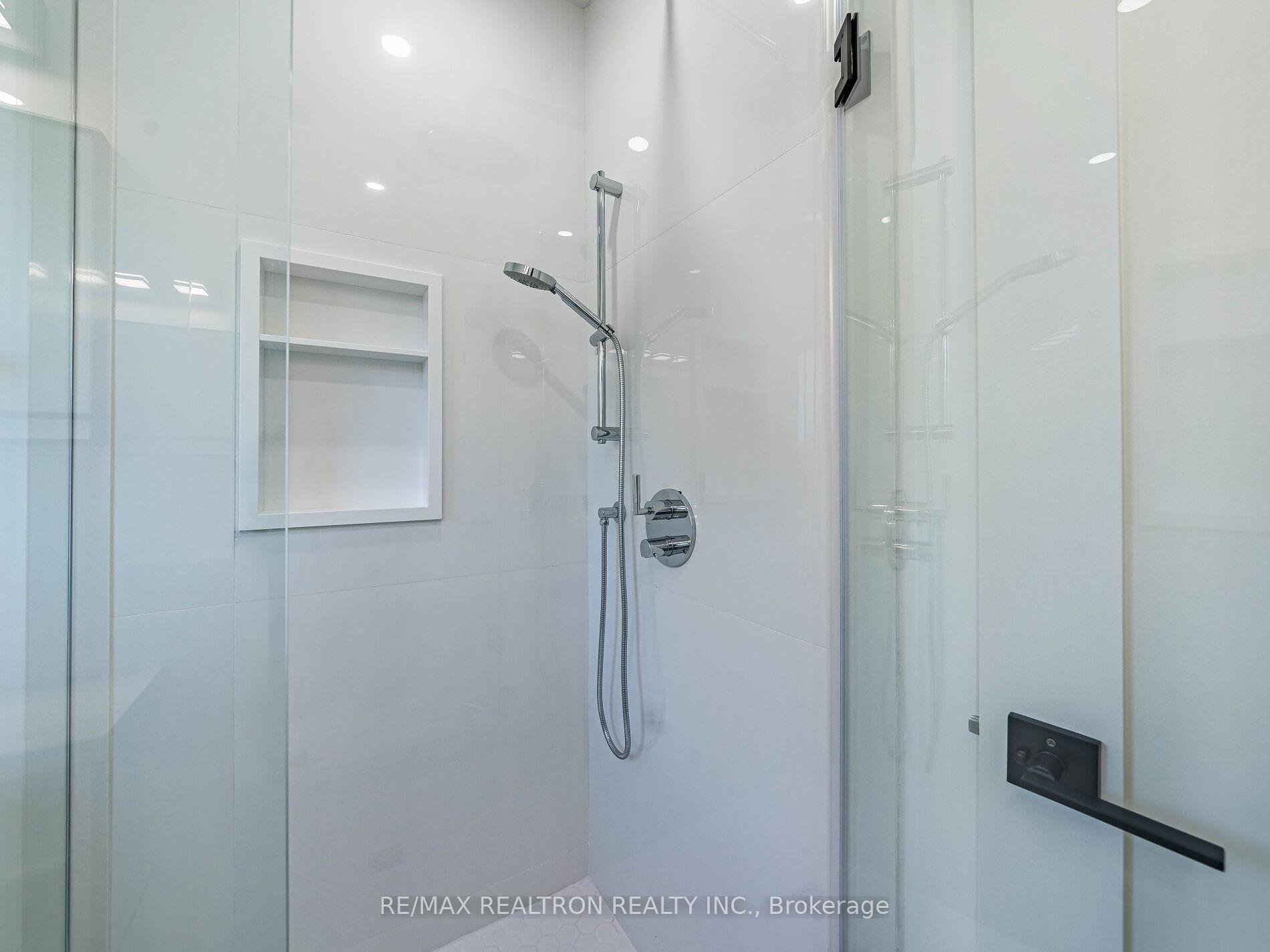 Photo 36 of 6 Greyton Crescent, Toronto, Oakwood Village — HOMEH