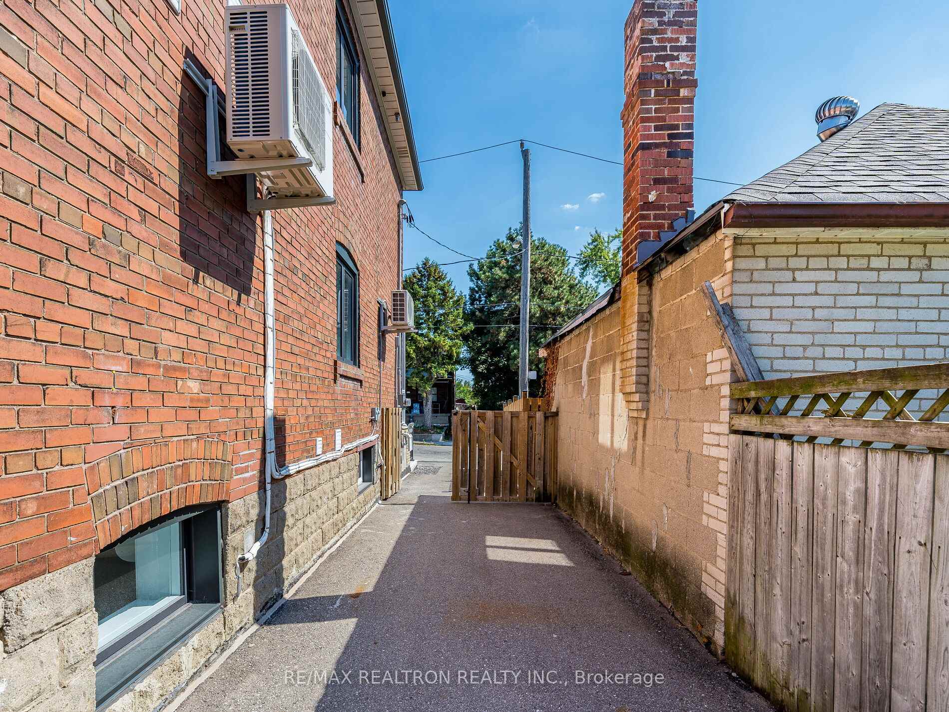 Photo 46 of 6 Greyton Crescent, Toronto, Oakwood Village — HOMEH