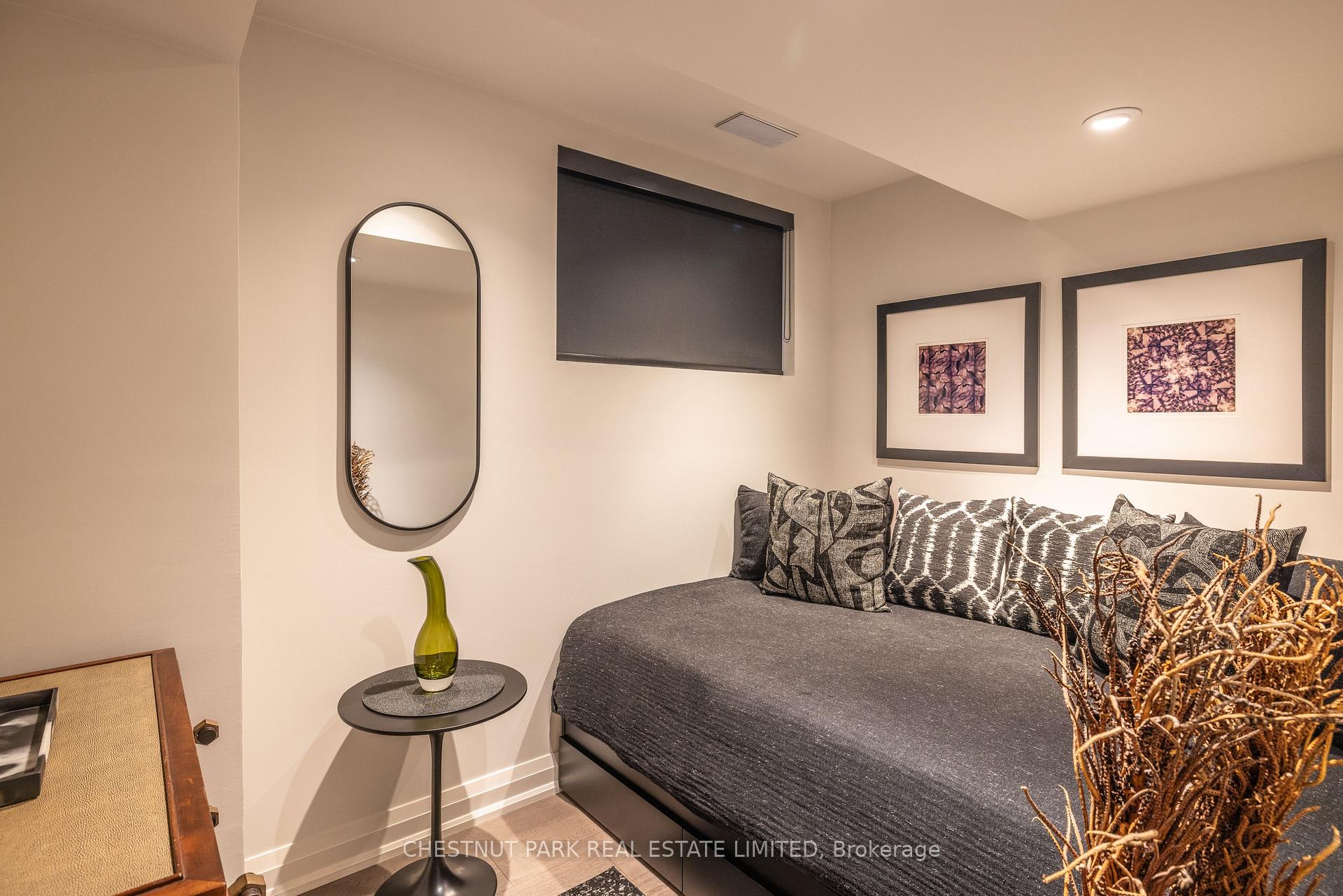 Photo 53 of 94 Roxborough Drive, Toronto, Rosedale-Moore Park — HOMEH
