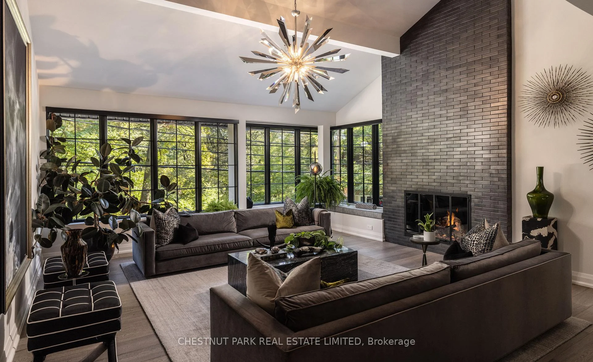 Photo 3 of 94 Roxborough Drive, Toronto, Rosedale-Moore Park — HOMEH
