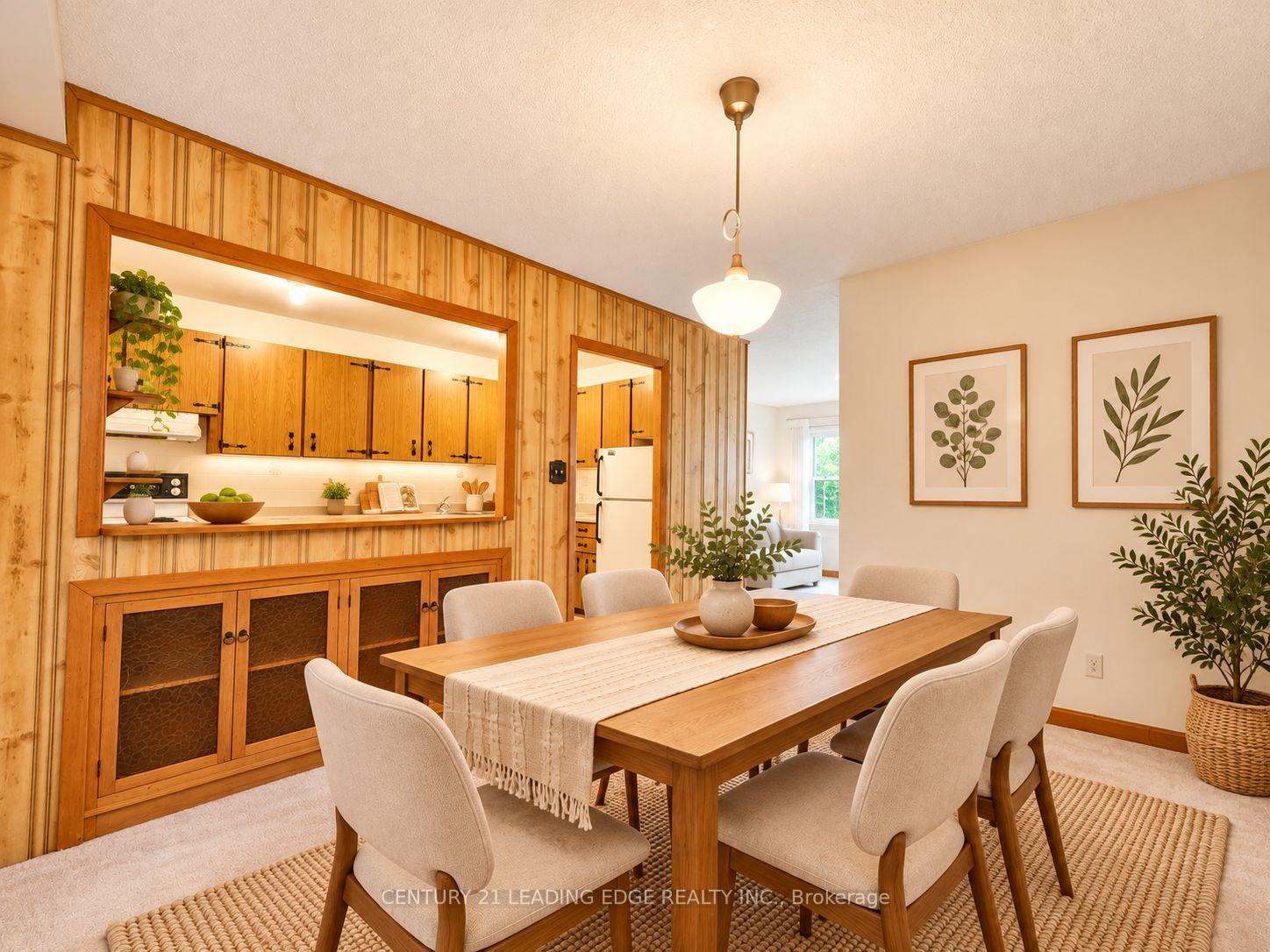 Photo 7 of 1808 John Street, Markham, Bayview Fairway-Bayview Country Club Estates — HOMEH