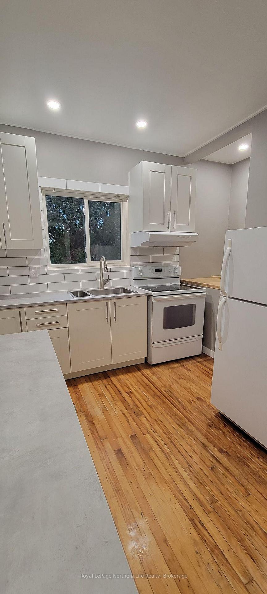 Photo 10 of 841 Worthington Street E, North Bay, Central — HOMEH