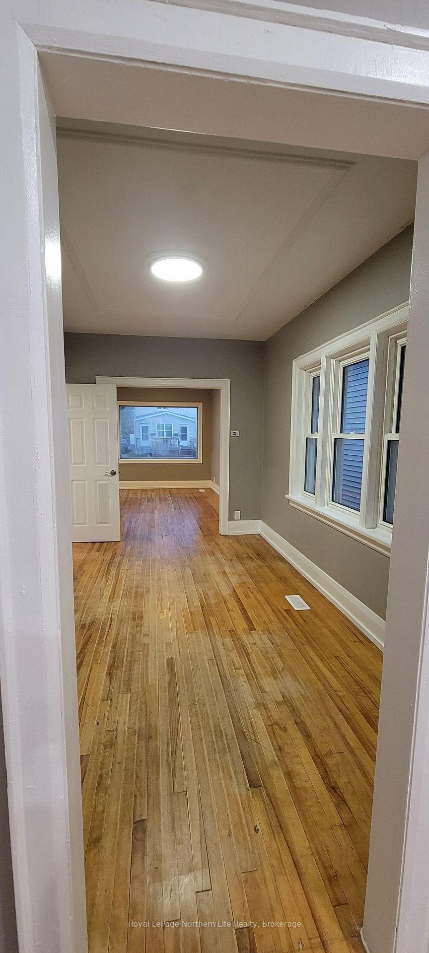 Photo 23 of 841 Worthington Street E, North Bay, Central — HOMEH