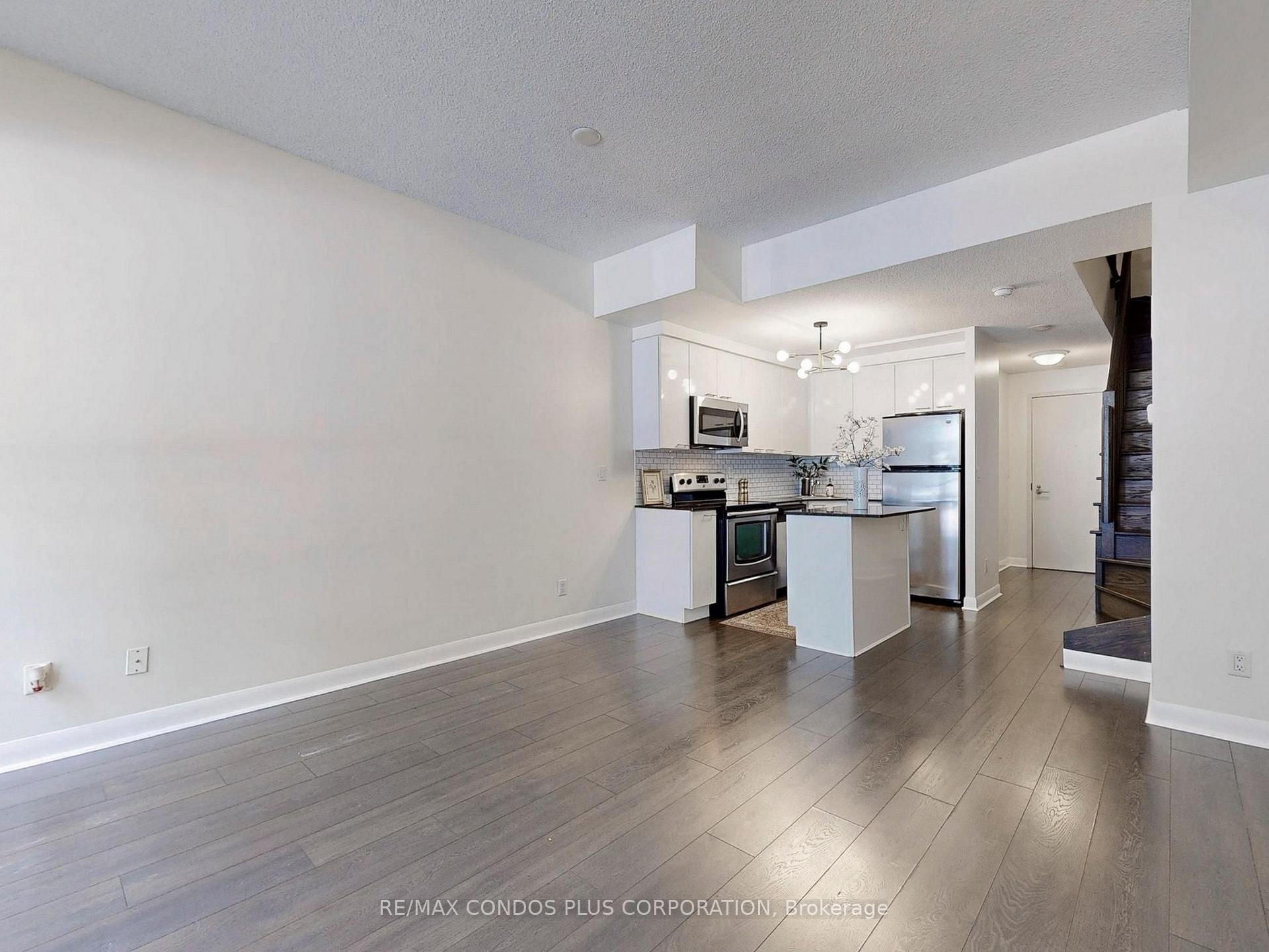 Photo 10 of Unit 103, 15 Bruyeres Mews, Toronto, Niagara — HOMEH