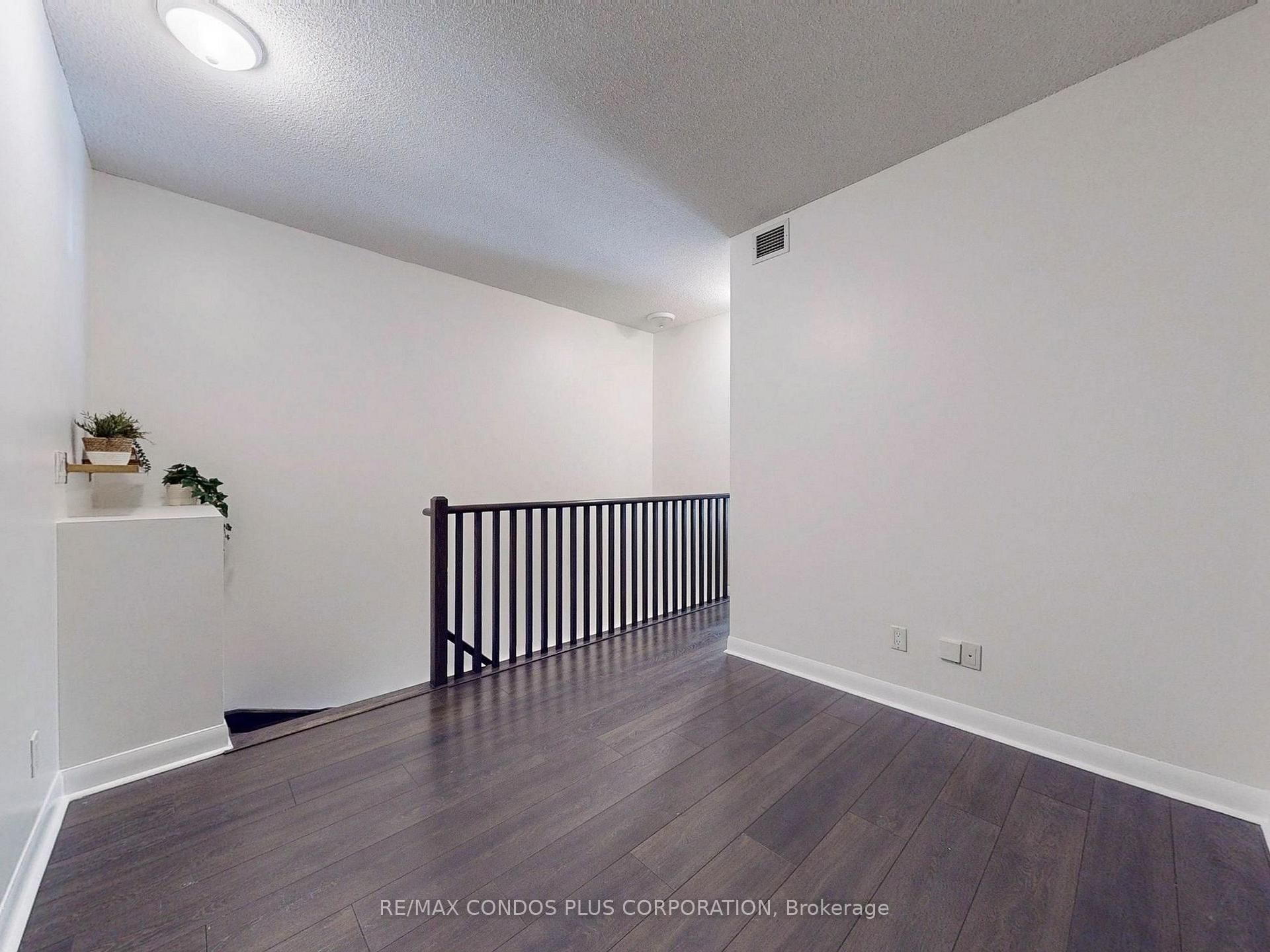 Photo 26 of Unit 103, 15 Bruyeres Mews, Toronto, Niagara — HOMEH
