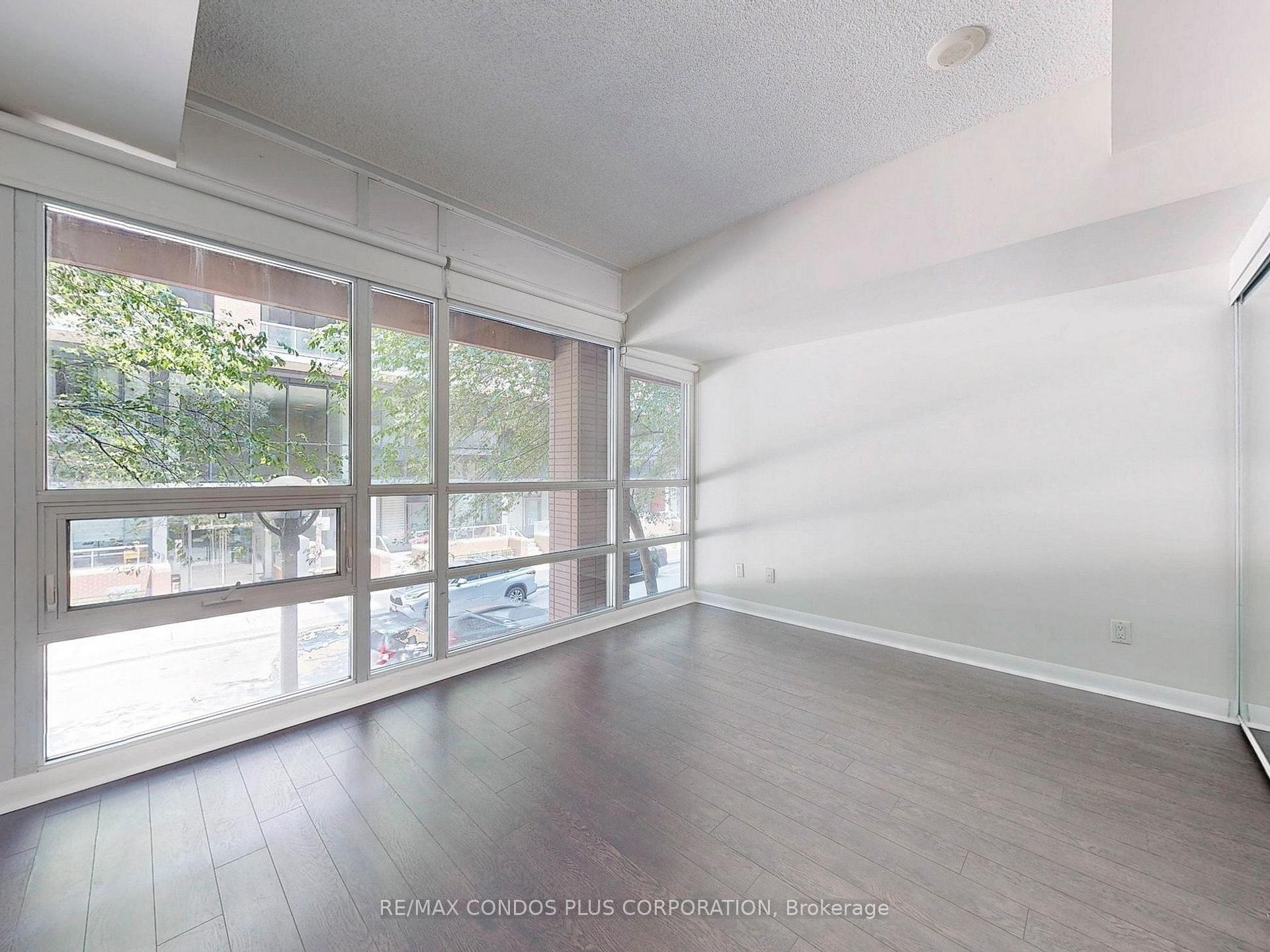 Photo 27 of Unit 103, 15 Bruyeres Mews, Toronto, Niagara — HOMEH