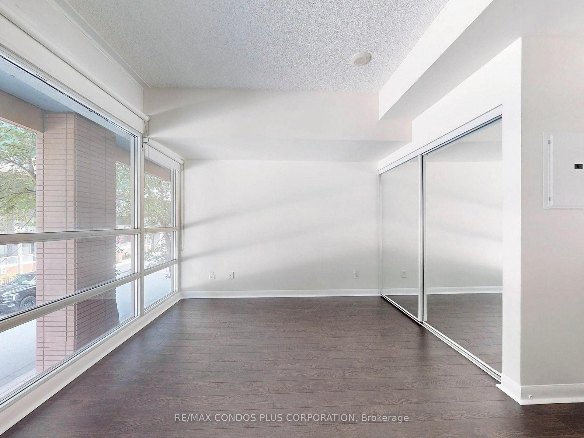 Photo 28 of Unit 103, 15 Bruyeres Mews, Toronto, Niagara — HOMEH