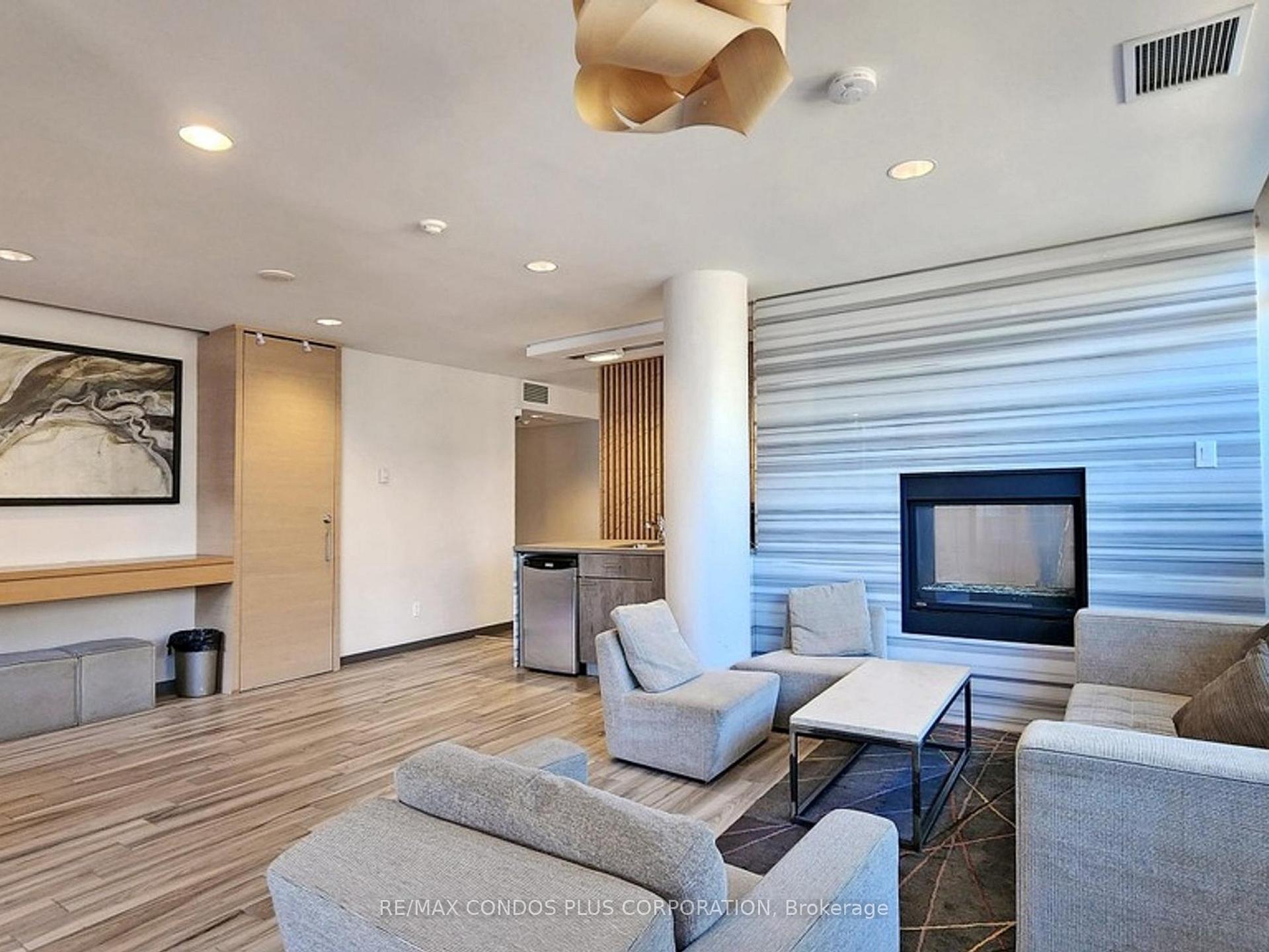 Photo 40 of Unit 103, 15 Bruyeres Mews, Toronto, Niagara — HOMEH