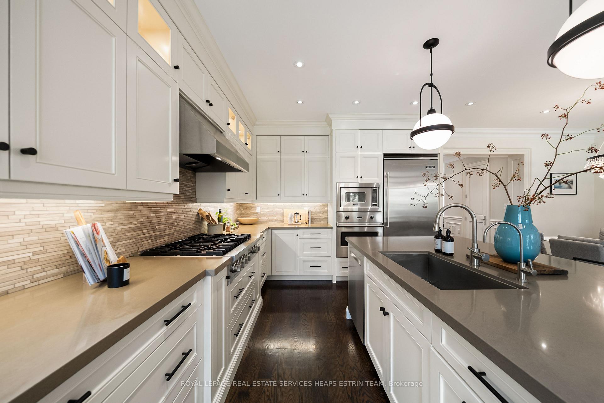 Photo 9 of 130 Donlea Drive, Toronto, Leaside — HOMEH