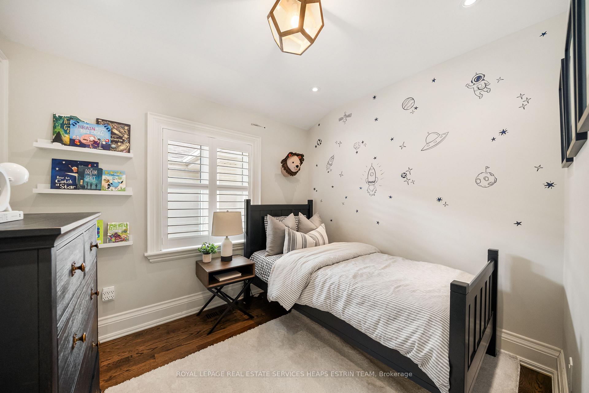 Photo 24 of 130 Donlea Drive, Toronto, Leaside — HOMEH